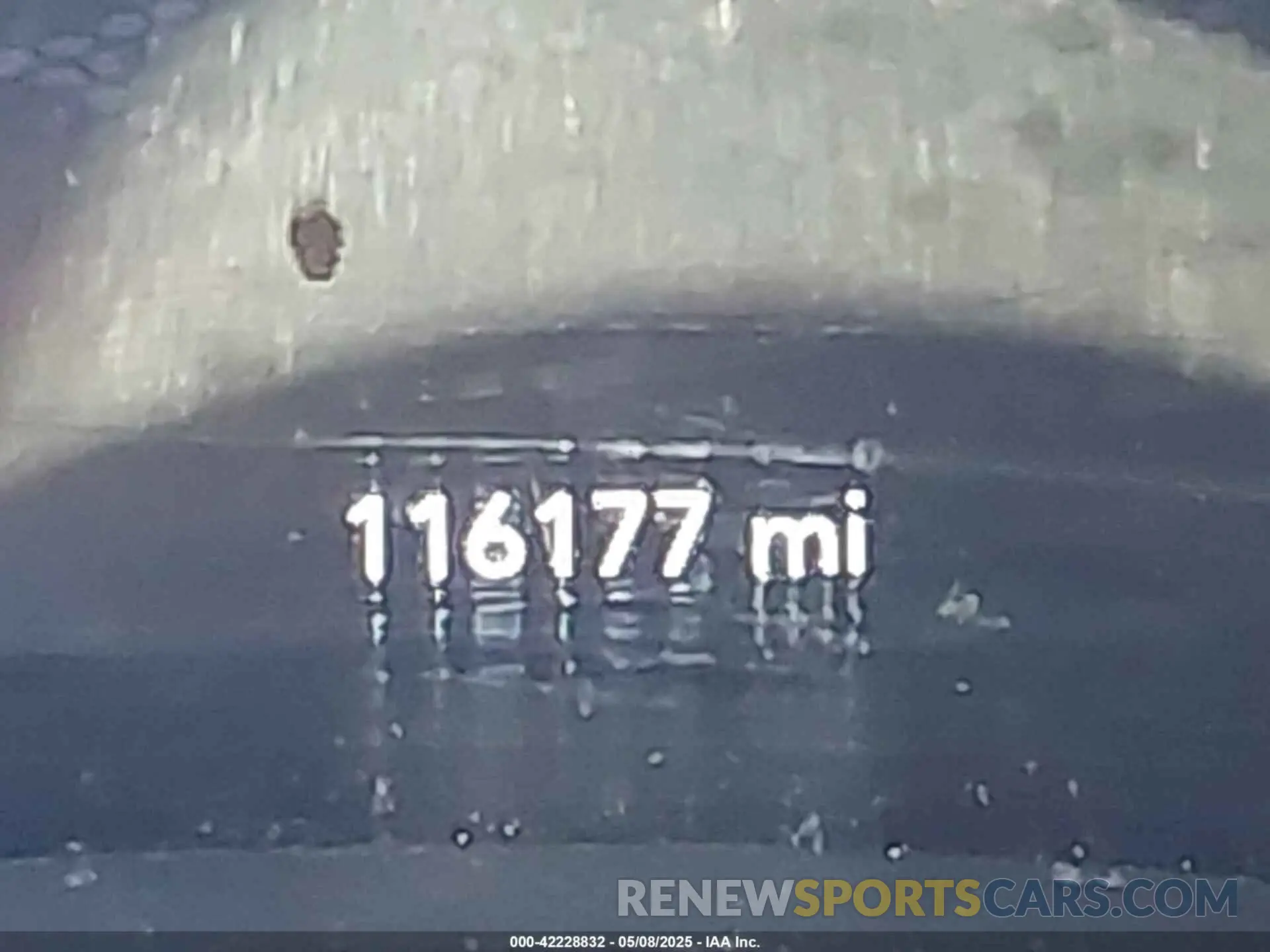 15 Photograph of a damaged car 2C3CDXCT1KH653603 DODGE CHARGER 2019