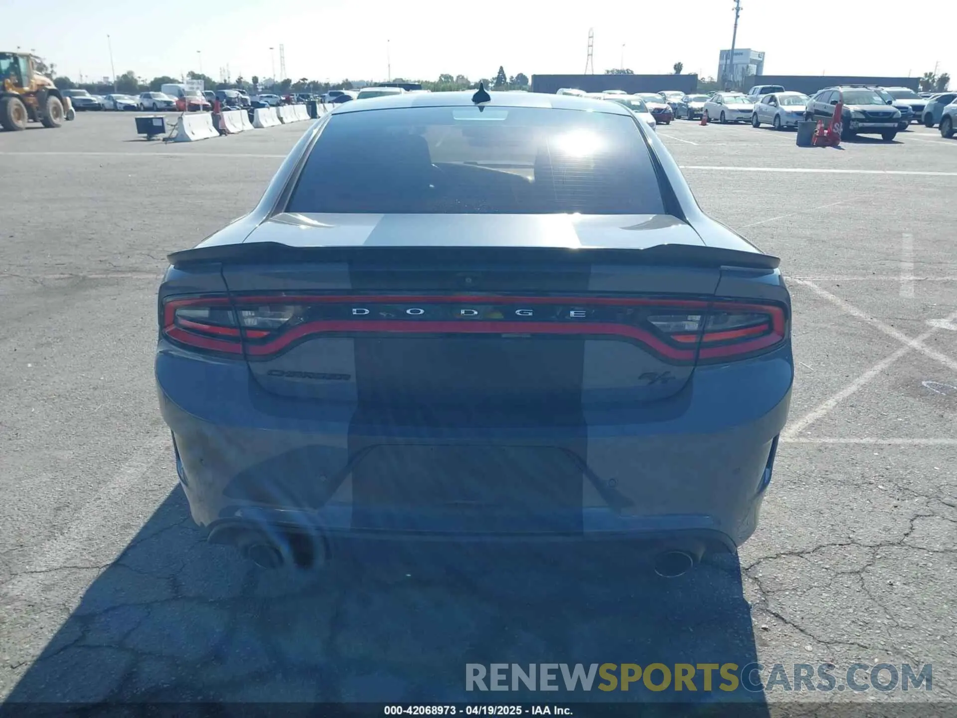 15 Photograph of a damaged car 2C3CDXCT2KH522888 DODGE CHARGER 2019