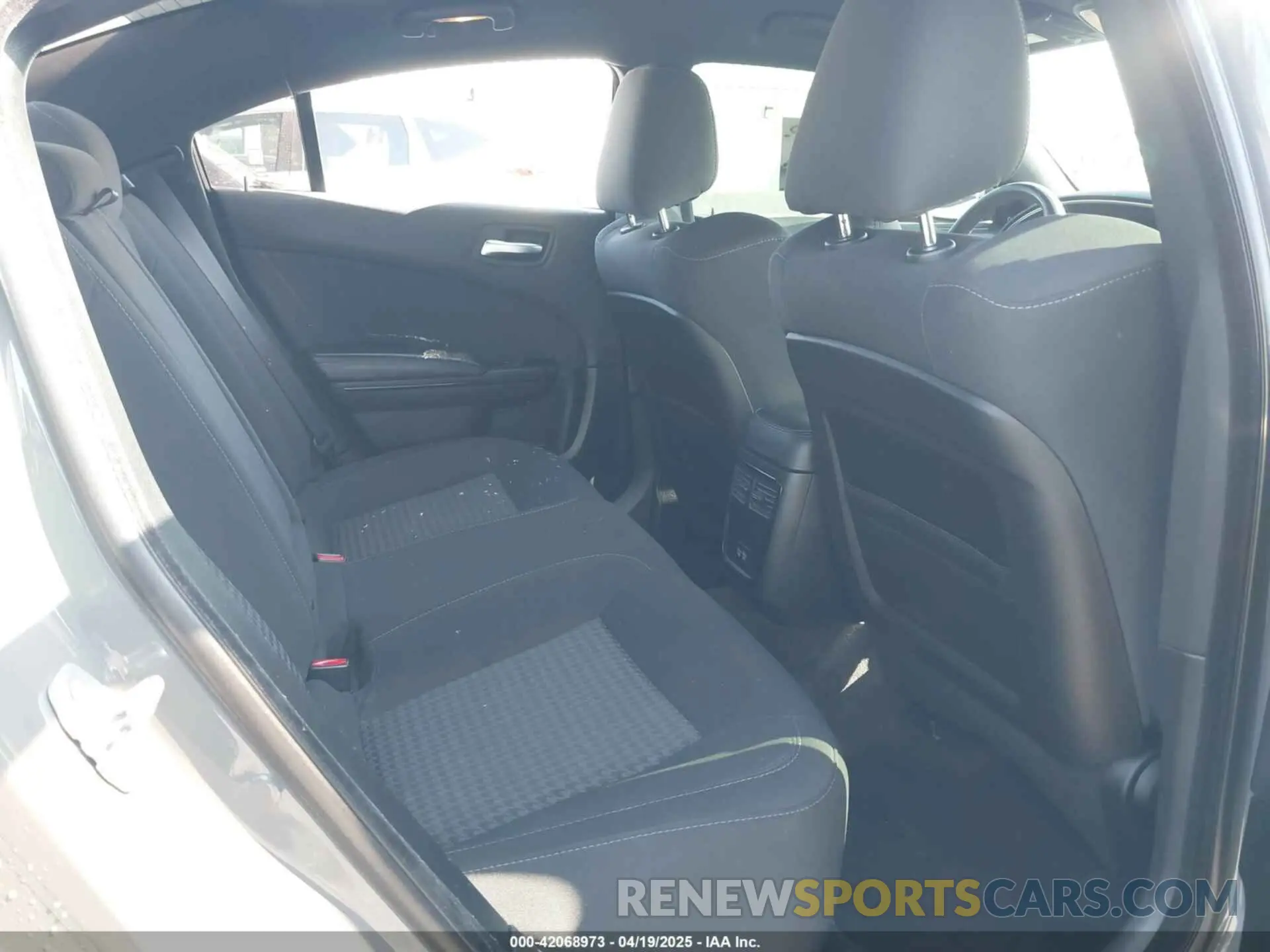 8 Photograph of a damaged car 2C3CDXCT2KH522888 DODGE CHARGER 2019