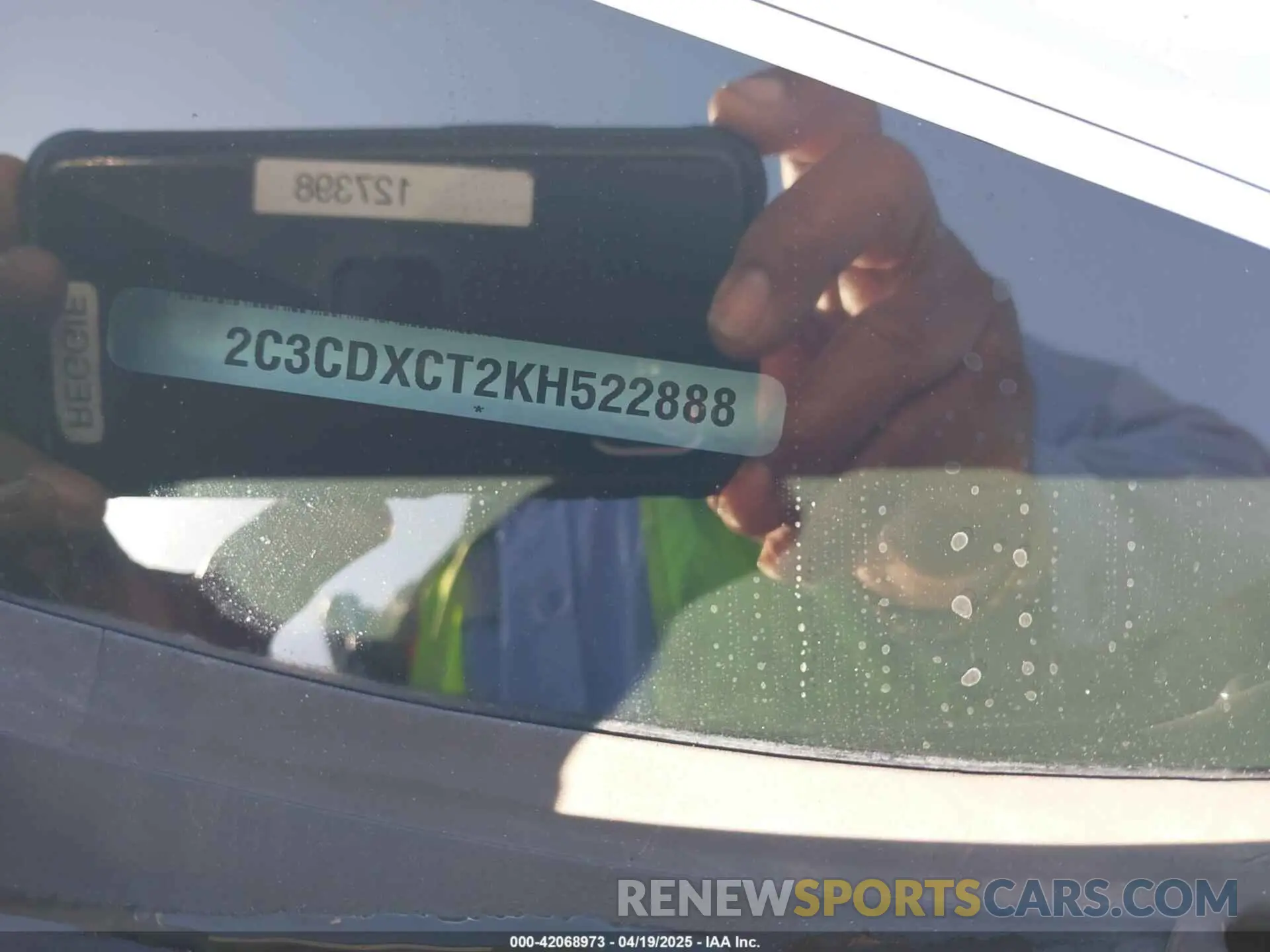 9 Photograph of a damaged car 2C3CDXCT2KH522888 DODGE CHARGER 2019