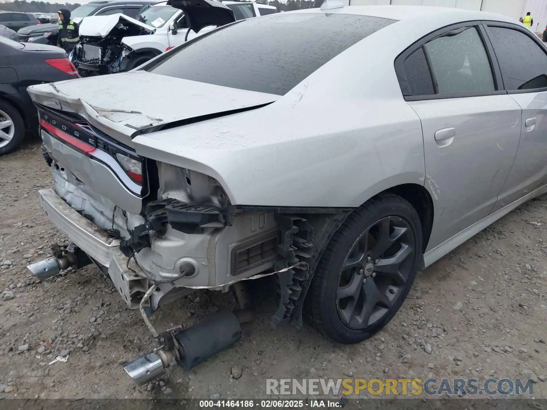18 Photograph of a damaged car 2C3CDXCT2KH605656 DODGE CHARGER 2019