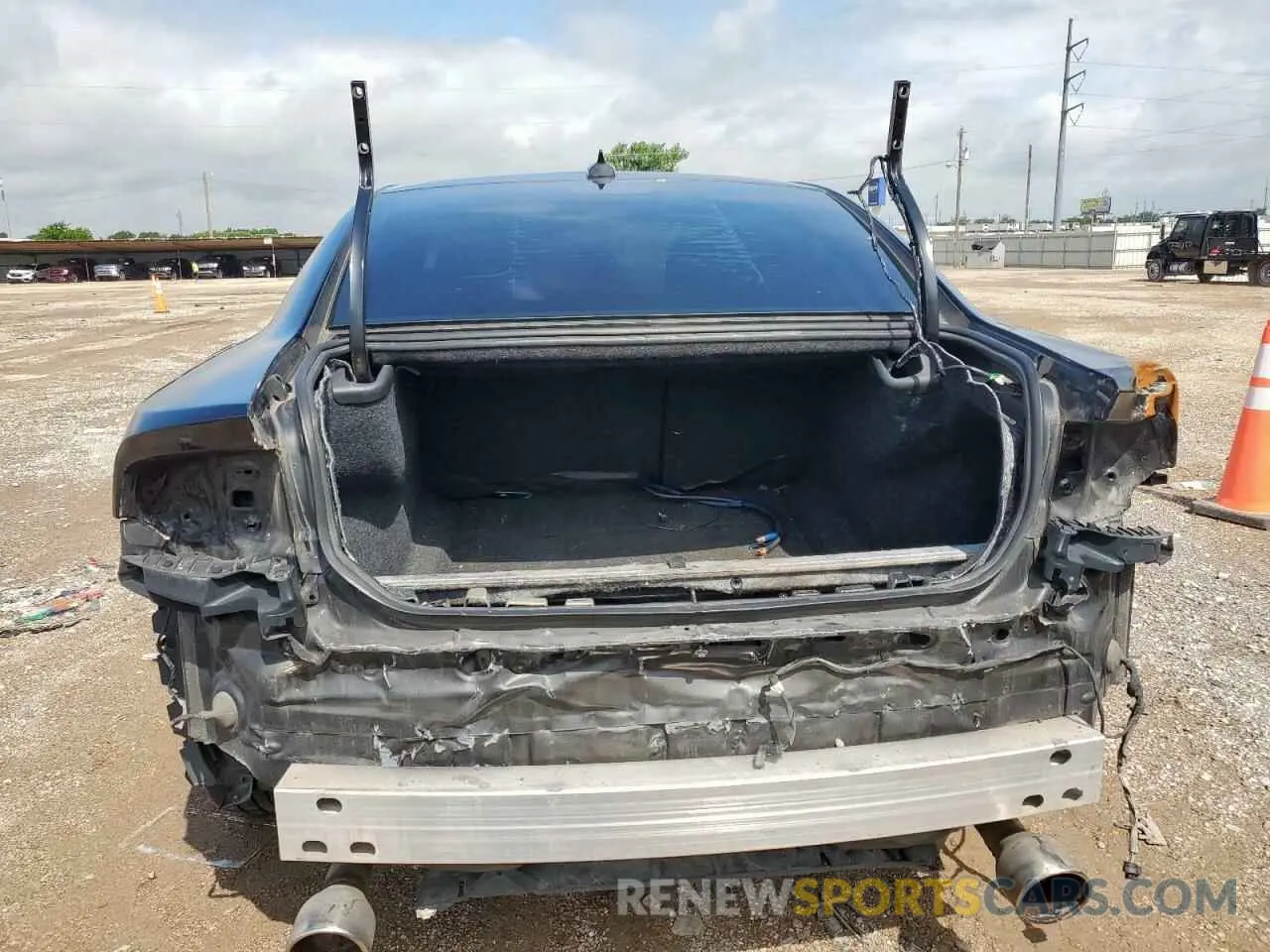 6 Photograph of a damaged car 2C3CDXCT2KH607472 DODGE CHARGER 2019