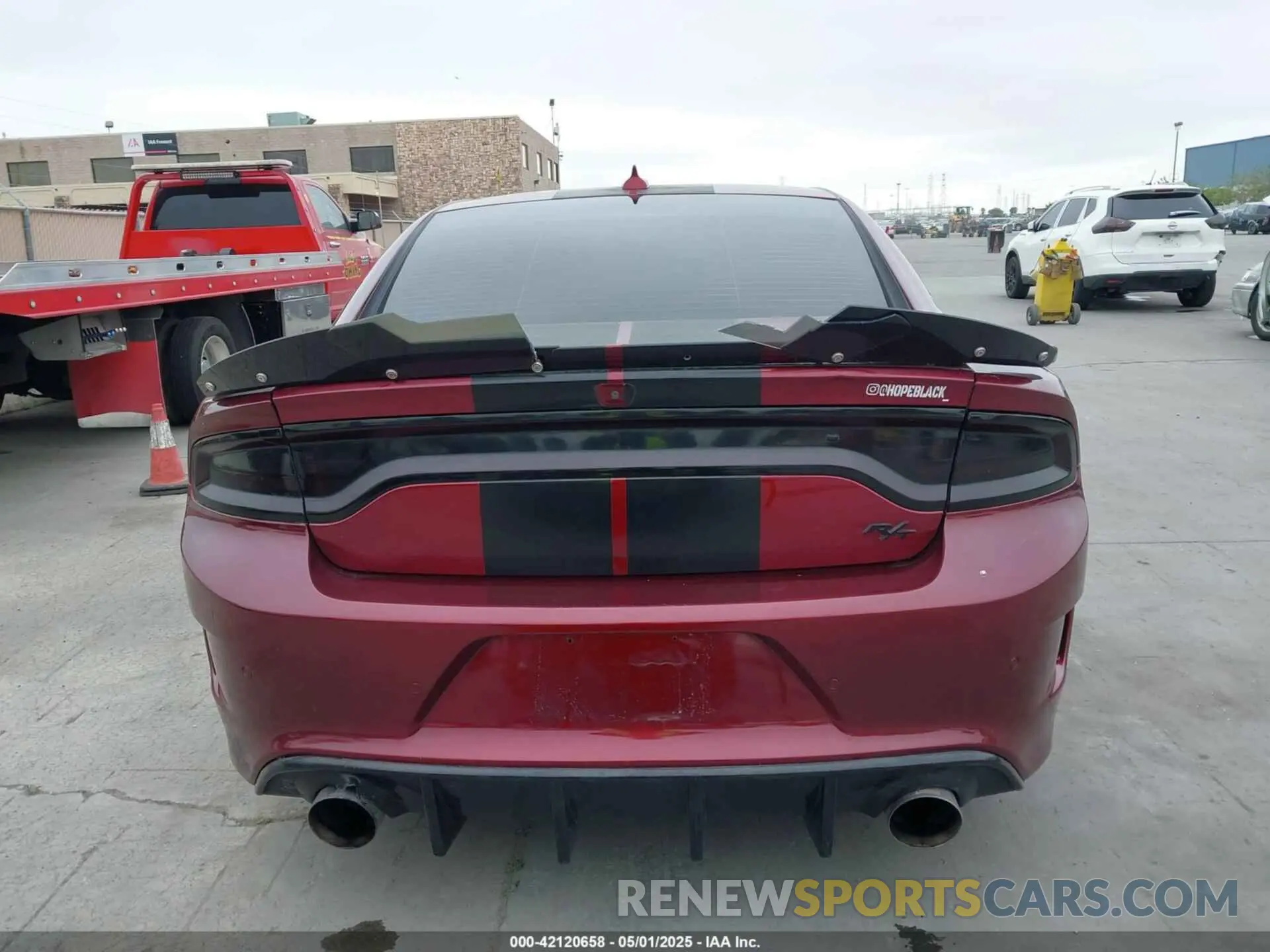 16 Photograph of a damaged car 2C3CDXCT2KH749207 DODGE CHARGER 2019