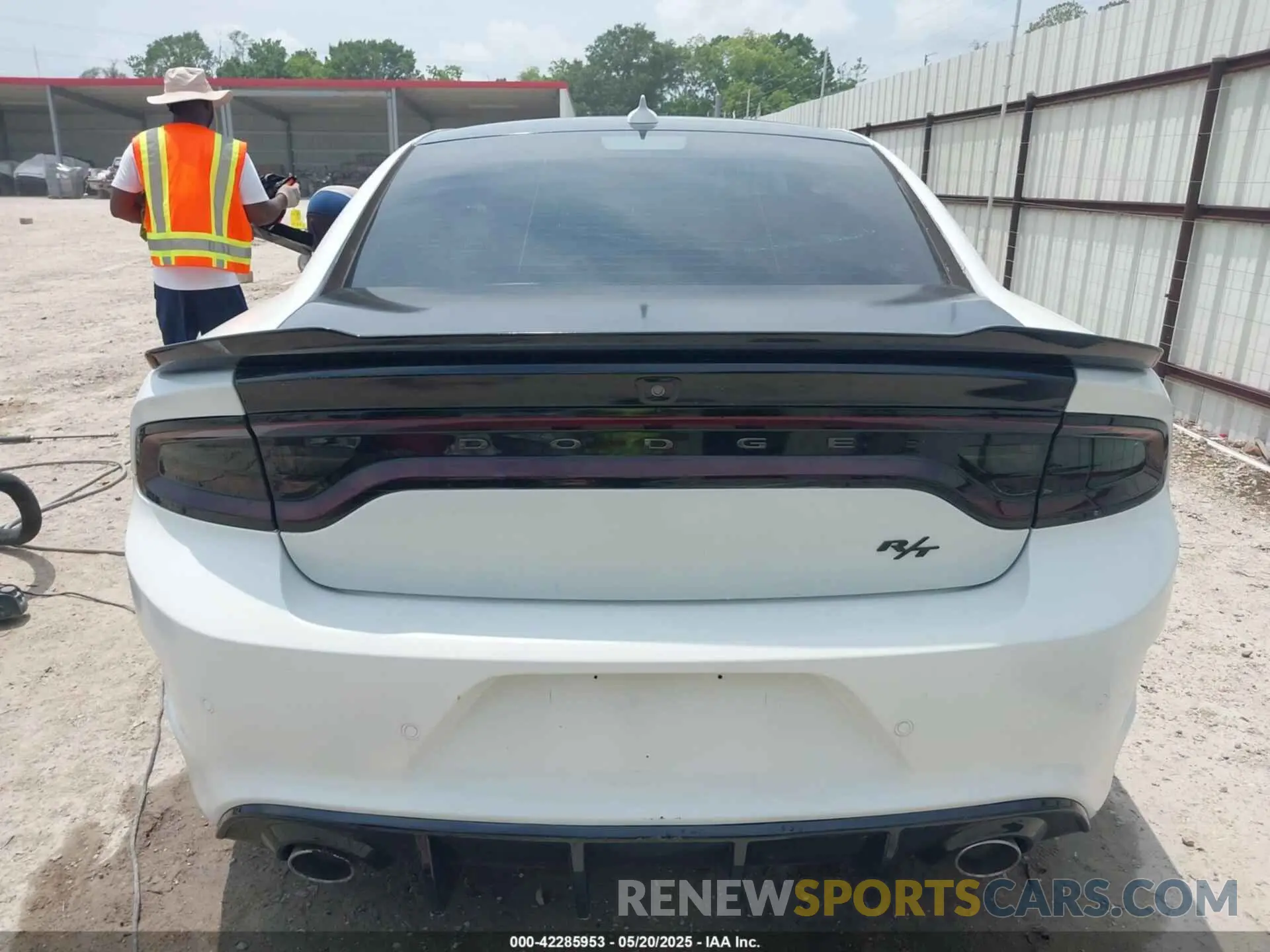 15 Photograph of a damaged car 2C3CDXCT3KH624491 DODGE CHARGER 2019