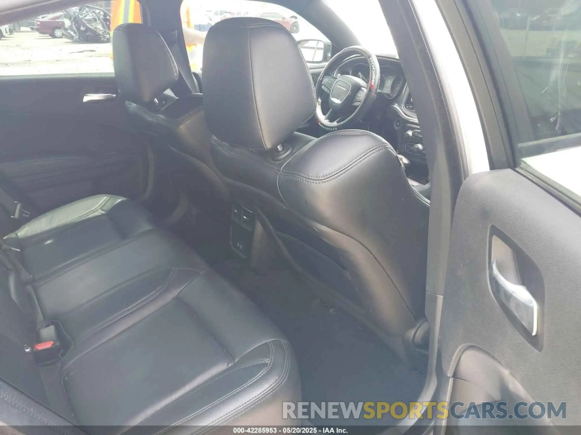 8 Photograph of a damaged car 2C3CDXCT3KH624491 DODGE CHARGER 2019