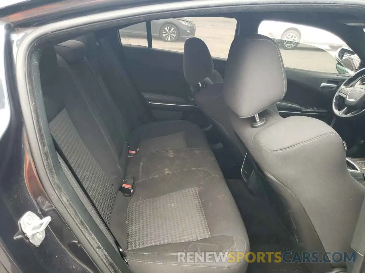 10 Photograph of a damaged car 2C3CDXCT4KH532385 DODGE CHARGER 2019