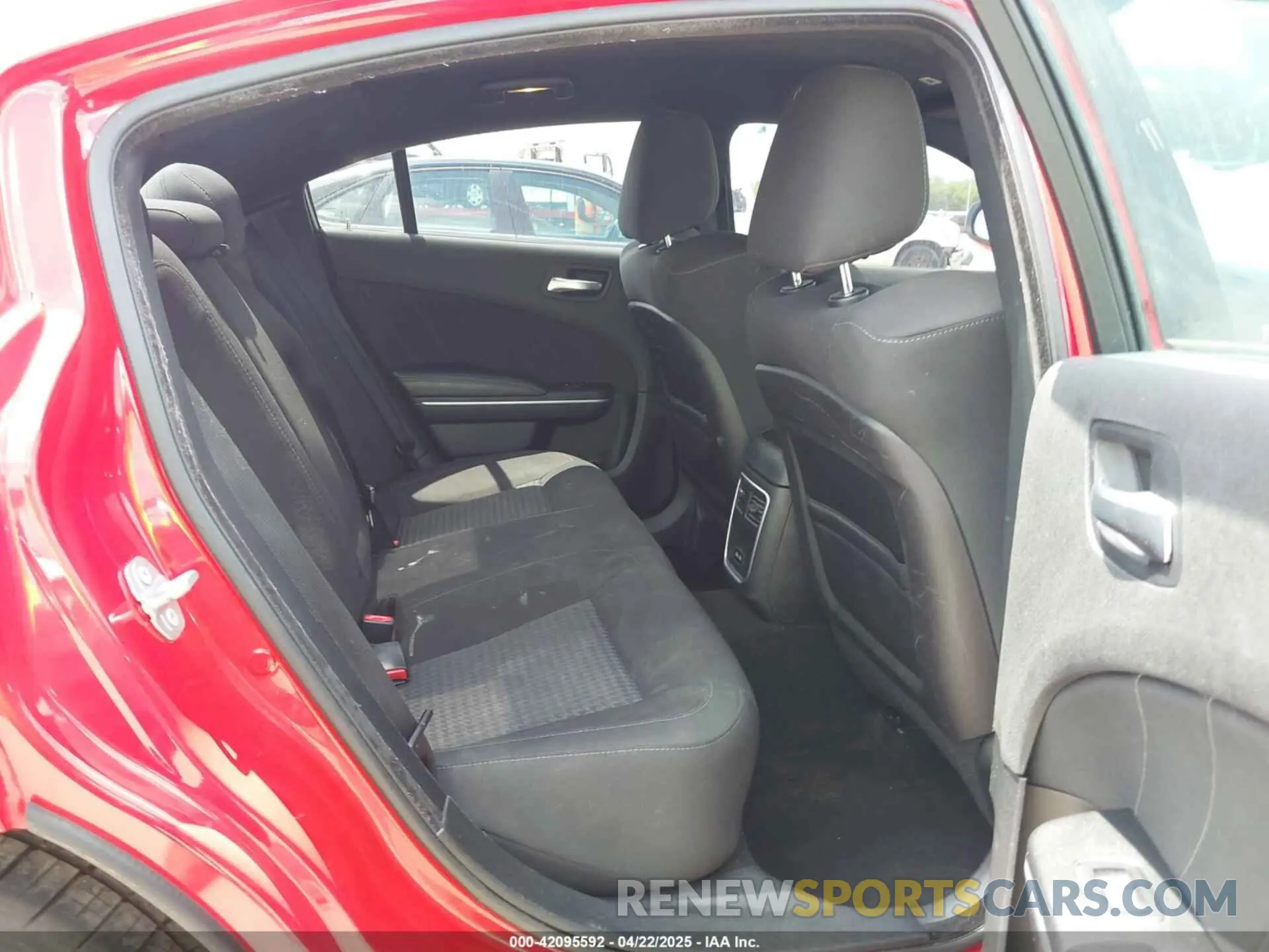 8 Photograph of a damaged car 2C3CDXCT4KH575219 DODGE CHARGER 2019
