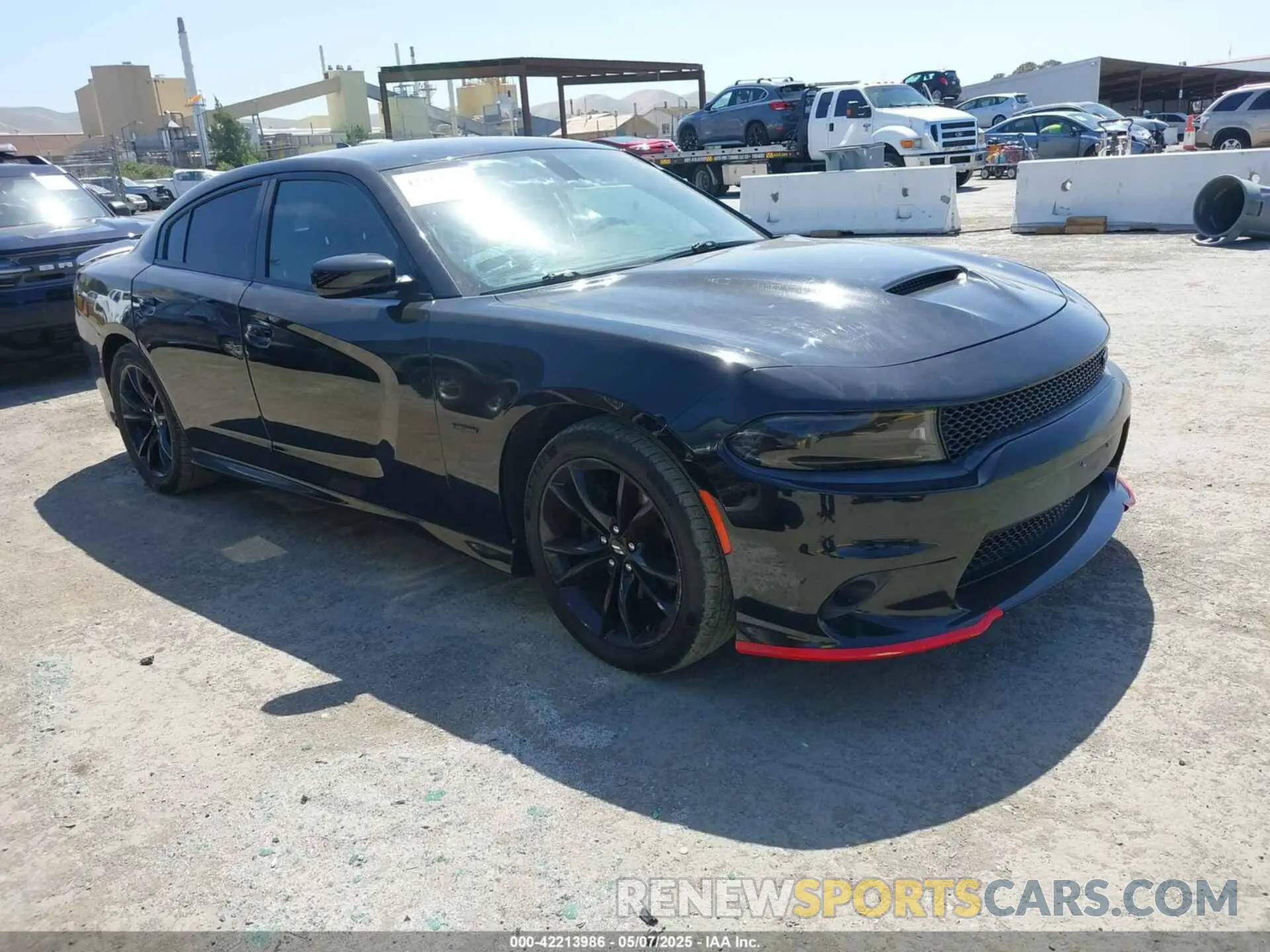 1 Photograph of a damaged car 2C3CDXCT5KH501548 DODGE CHARGER 2019