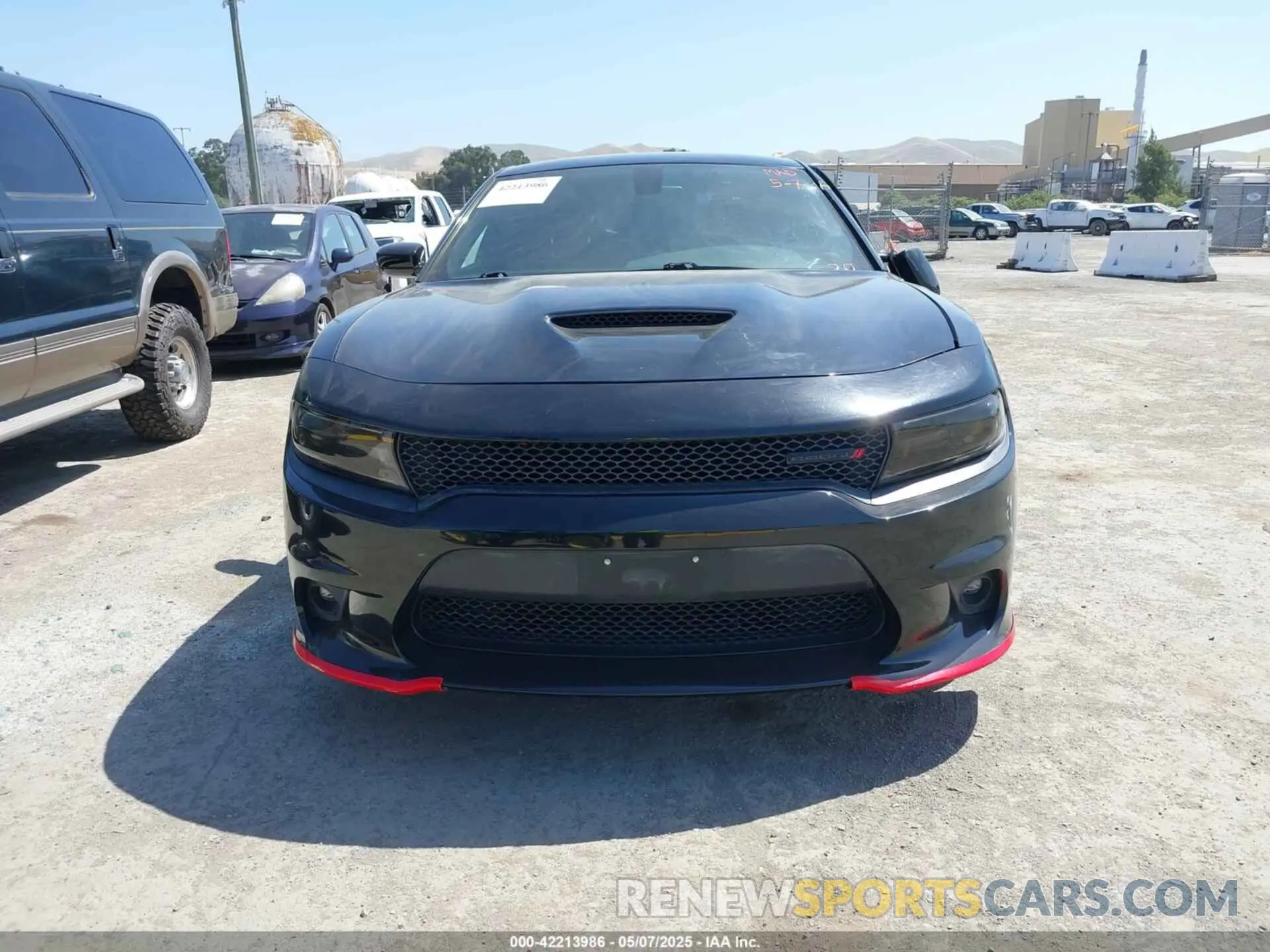 12 Photograph of a damaged car 2C3CDXCT5KH501548 DODGE CHARGER 2019