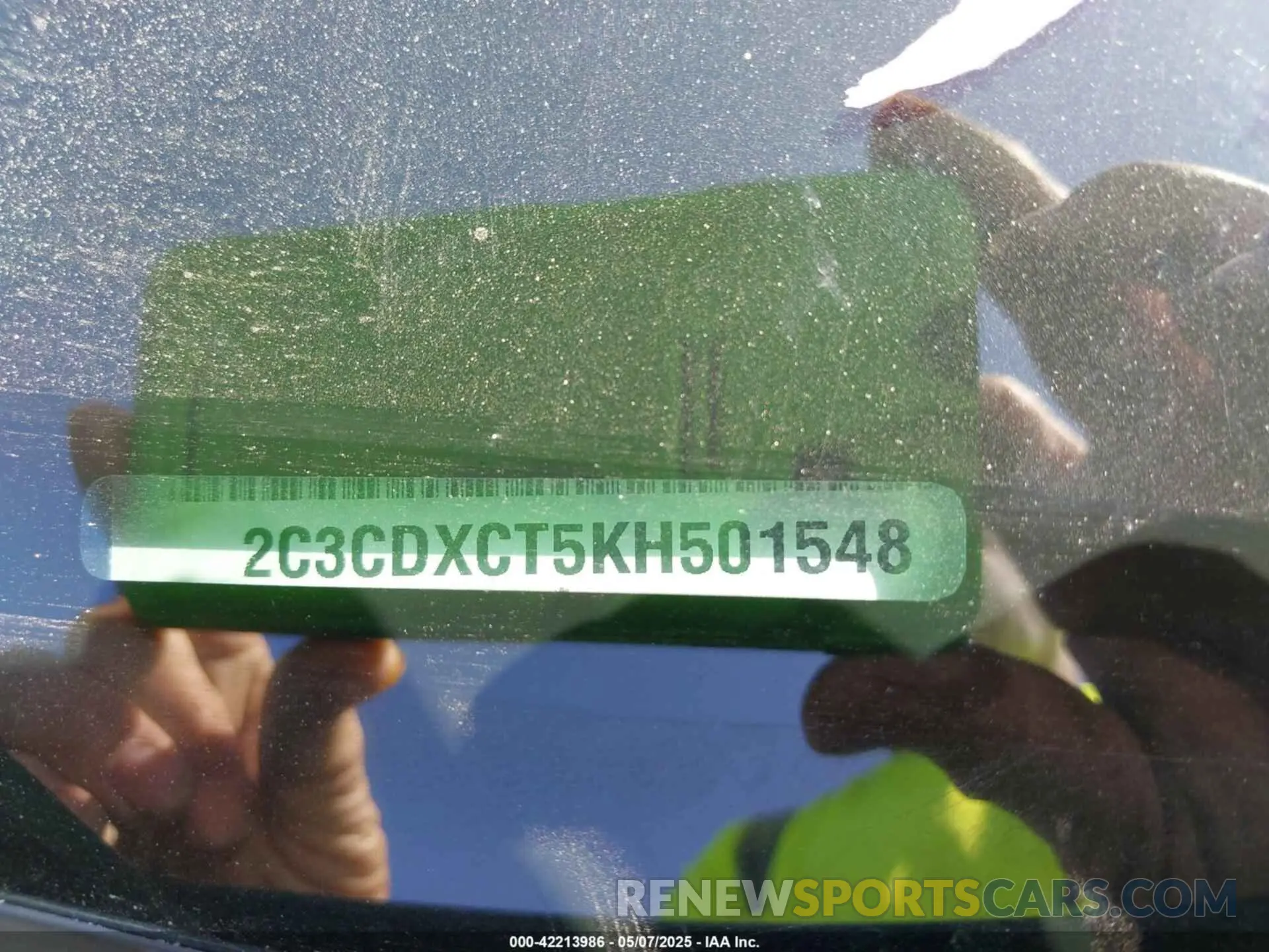 9 Photograph of a damaged car 2C3CDXCT5KH501548 DODGE CHARGER 2019
