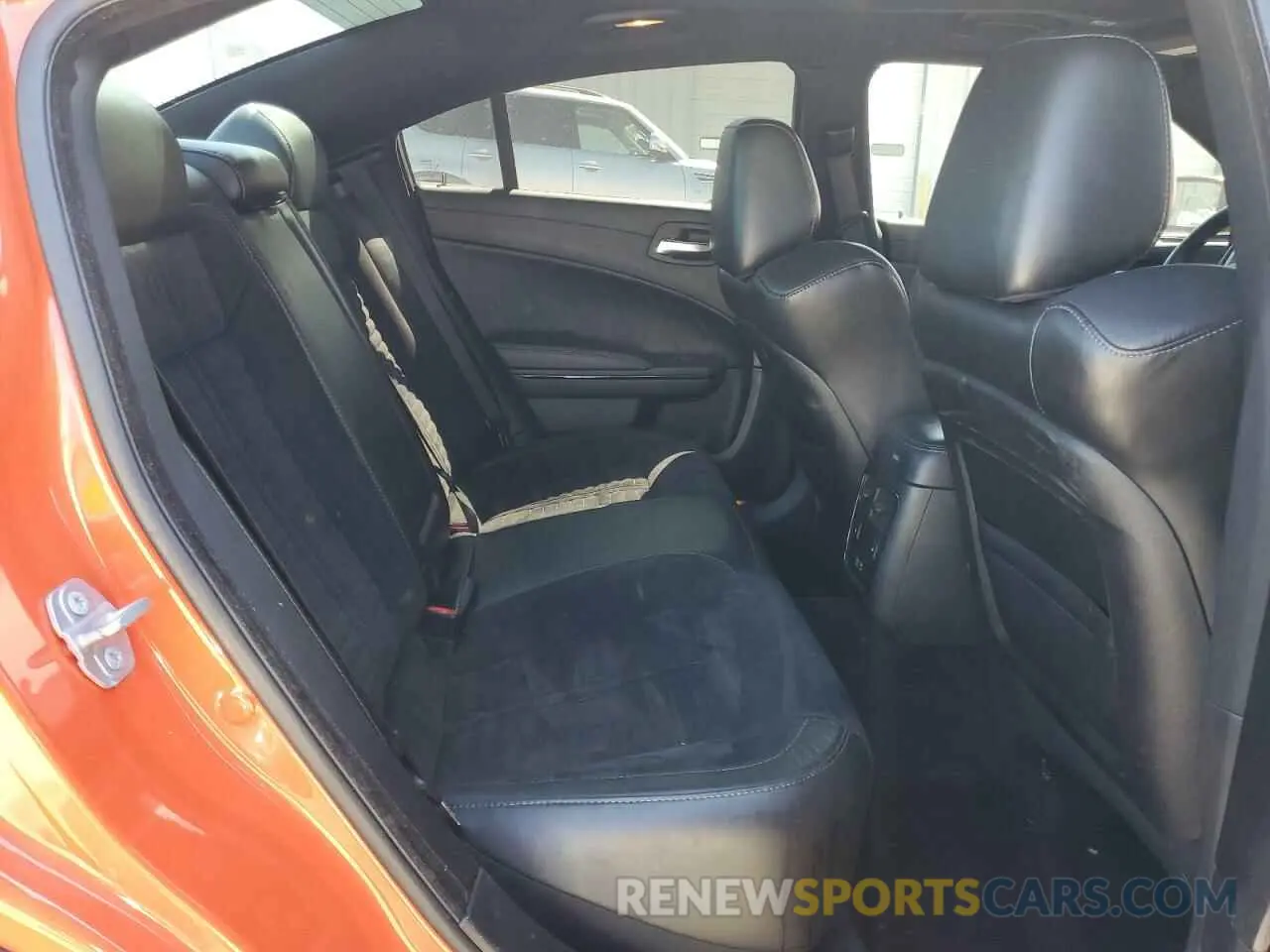 10 Photograph of a damaged car 2C3CDXCT5KH519855 DODGE CHARGER 2019