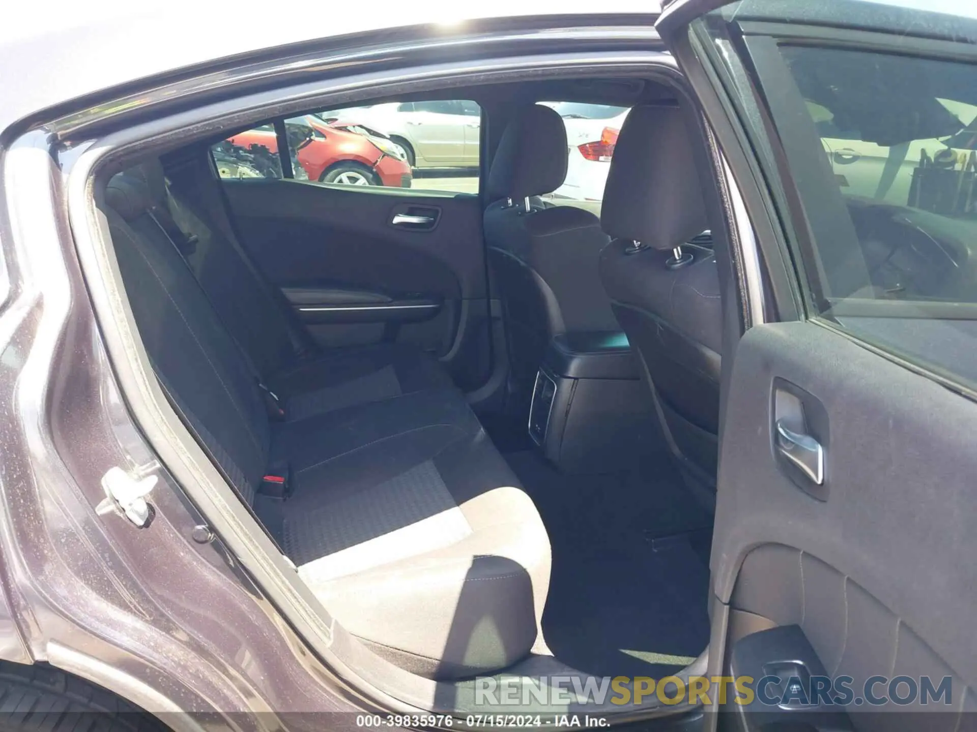 8 Photograph of a damaged car 2C3CDXCT5KH552628 DODGE CHARGER 2019