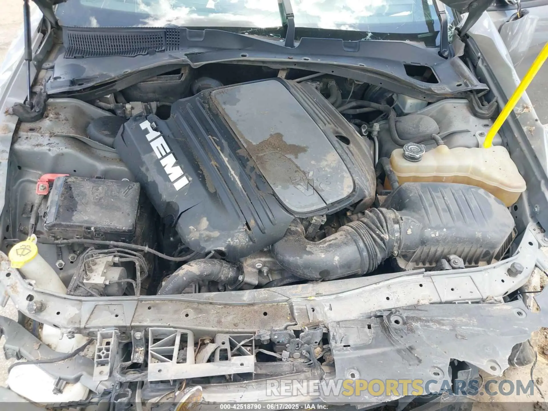 10 Photograph of a damaged car 2C3CDXCT6KH552783 DODGE CHARGER 2019