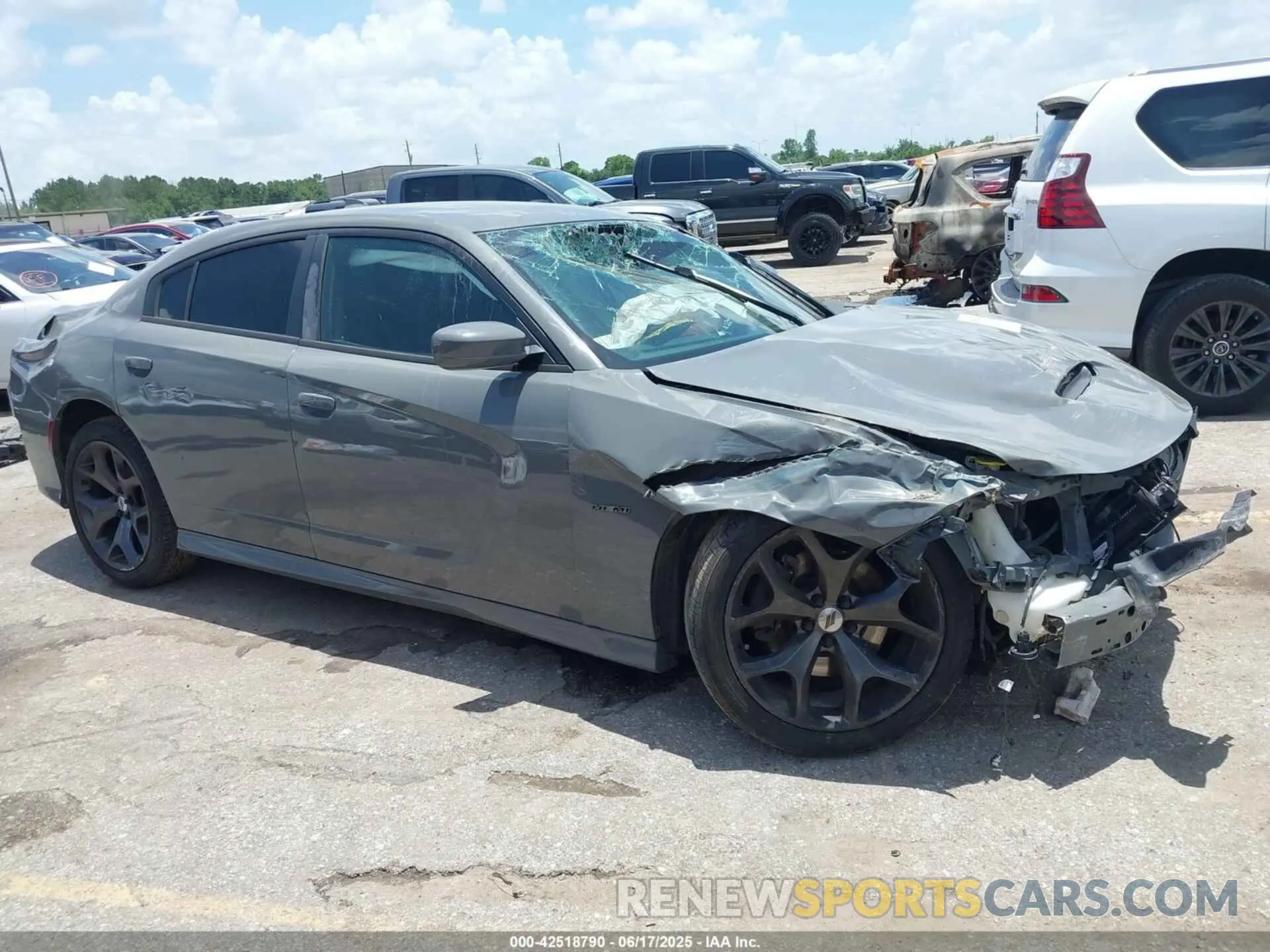 13 Photograph of a damaged car 2C3CDXCT6KH552783 DODGE CHARGER 2019