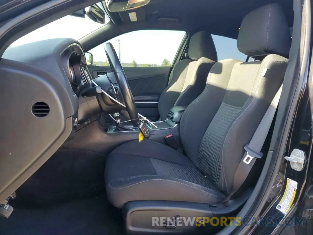 7 Photograph of a damaged car 2C3CDXCT7KH508274 DODGE CHARGER 2019