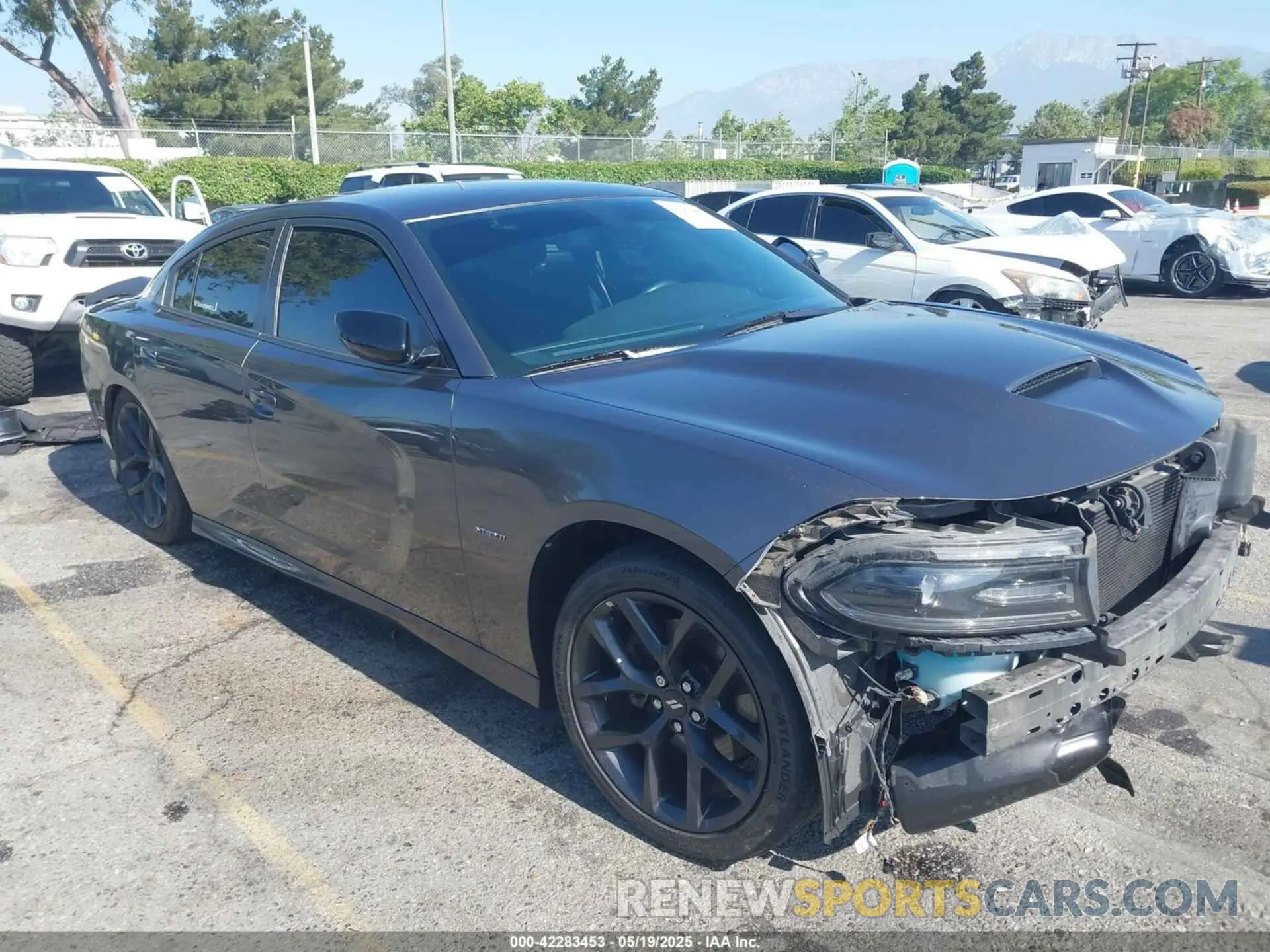 1 Photograph of a damaged car 2C3CDXCT7KH527732 DODGE CHARGER 2019