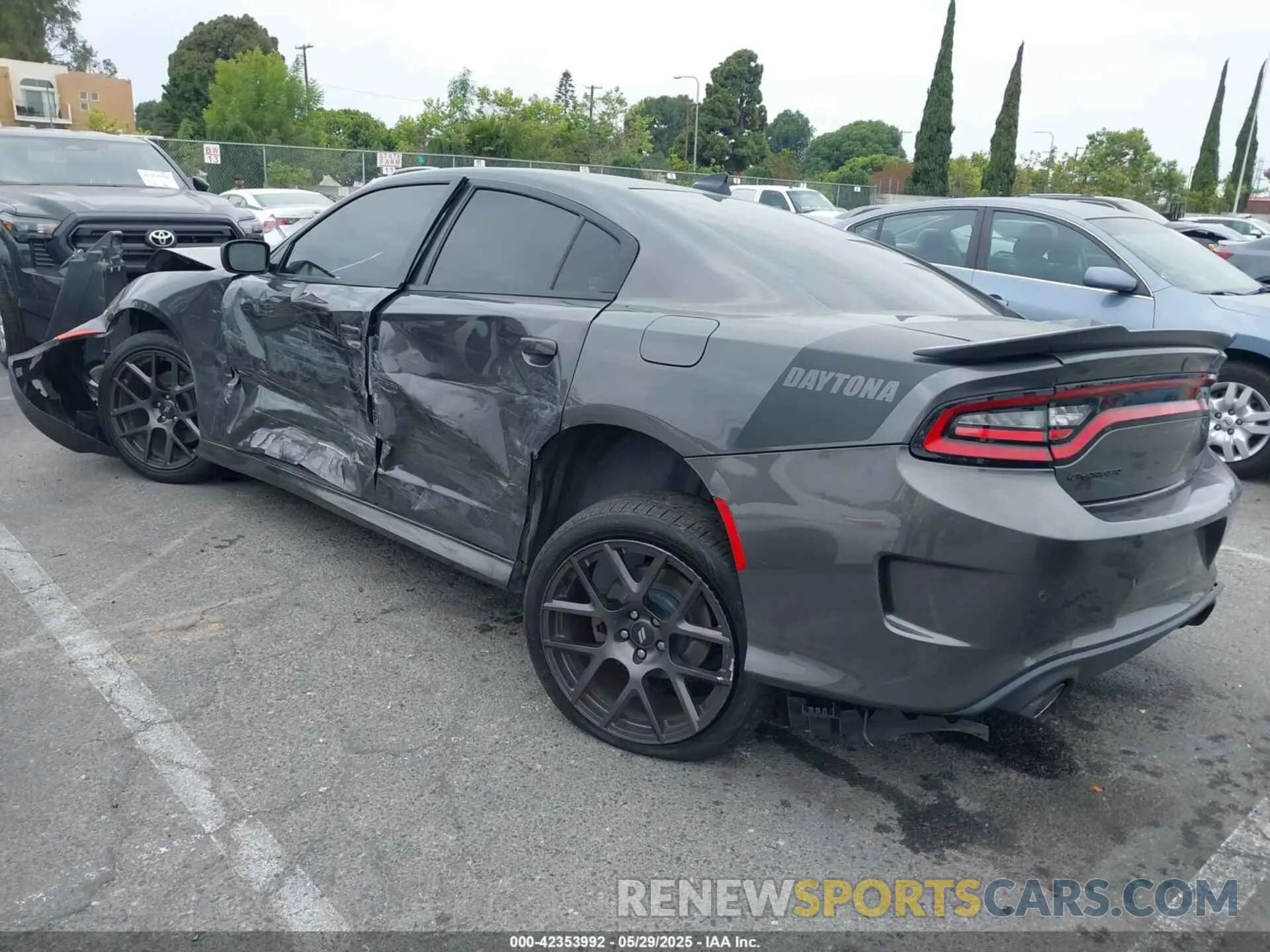 3 Photograph of a damaged car 2C3CDXCT7KH591513 DODGE CHARGER 2019