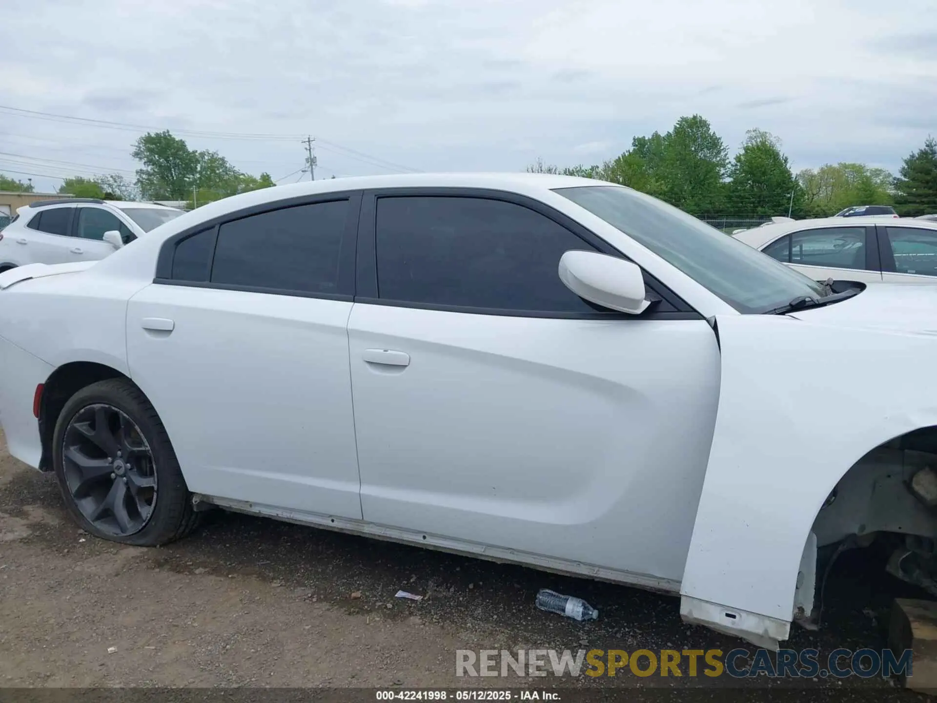 14 Photograph of a damaged car 2C3CDXCT7KH654965 DODGE CHARGER 2019