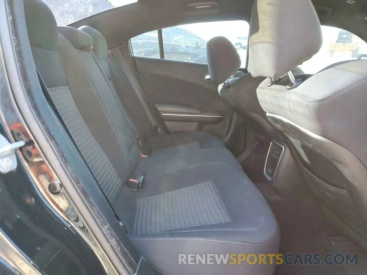 11 Photograph of a damaged car 2C3CDXCT8KH539193 DODGE CHARGER 2019