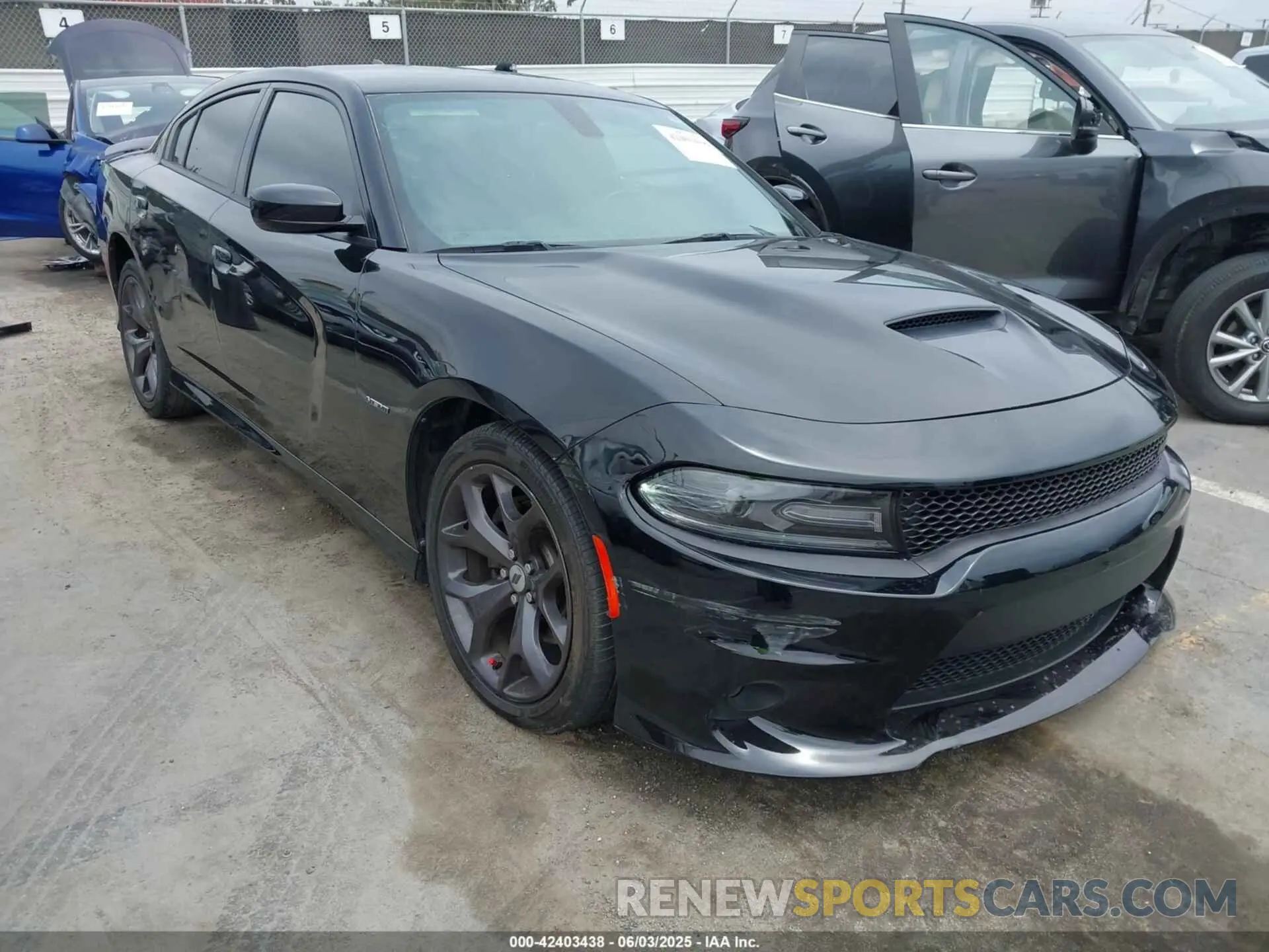 1 Photograph of a damaged car 2C3CDXCT8KH584442 DODGE CHARGER 2019