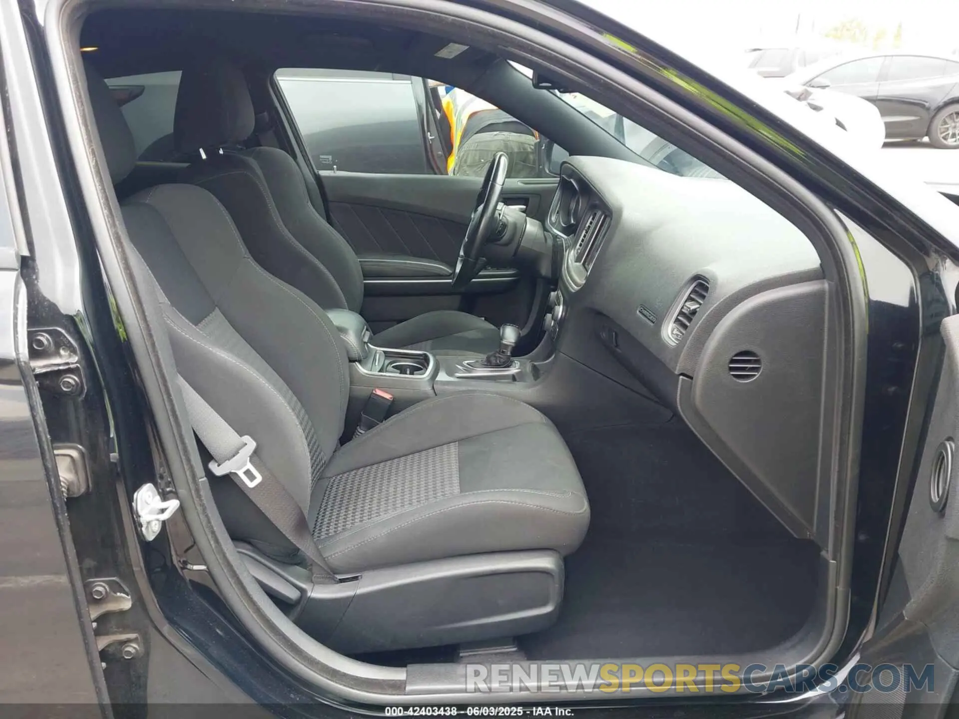 5 Photograph of a damaged car 2C3CDXCT8KH584442 DODGE CHARGER 2019