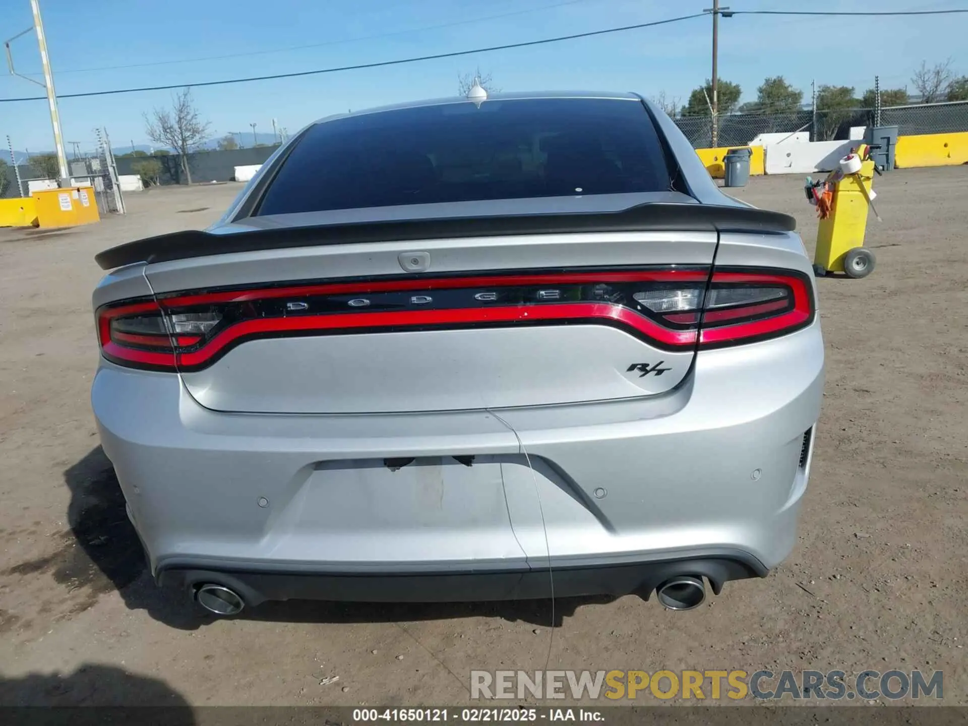 16 Photograph of a damaged car 2C3CDXCT9KH639027 DODGE CHARGER 2019