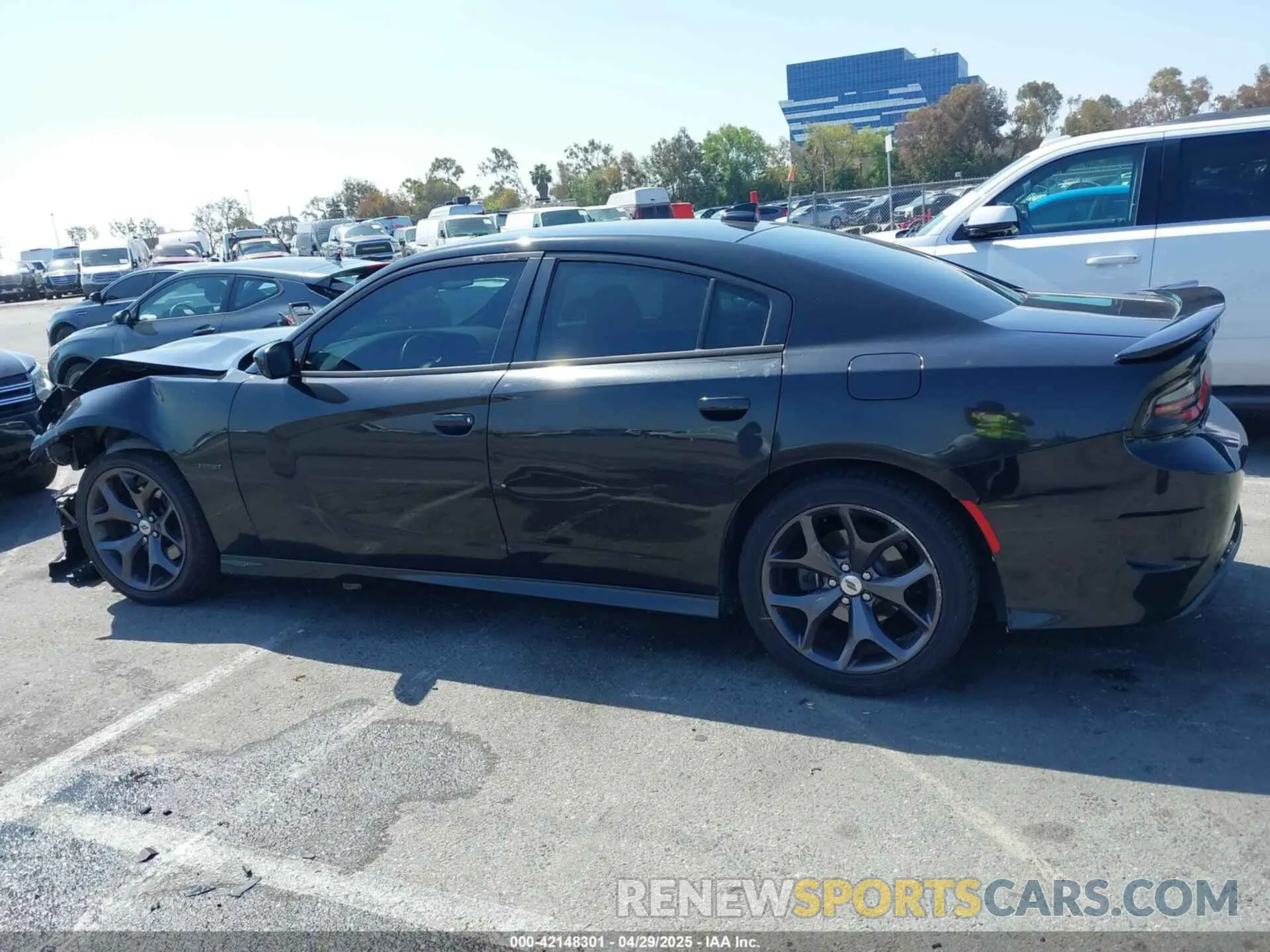 14 Photograph of a damaged car 2C3CDXCTXKH598035 DODGE CHARGER 2019
