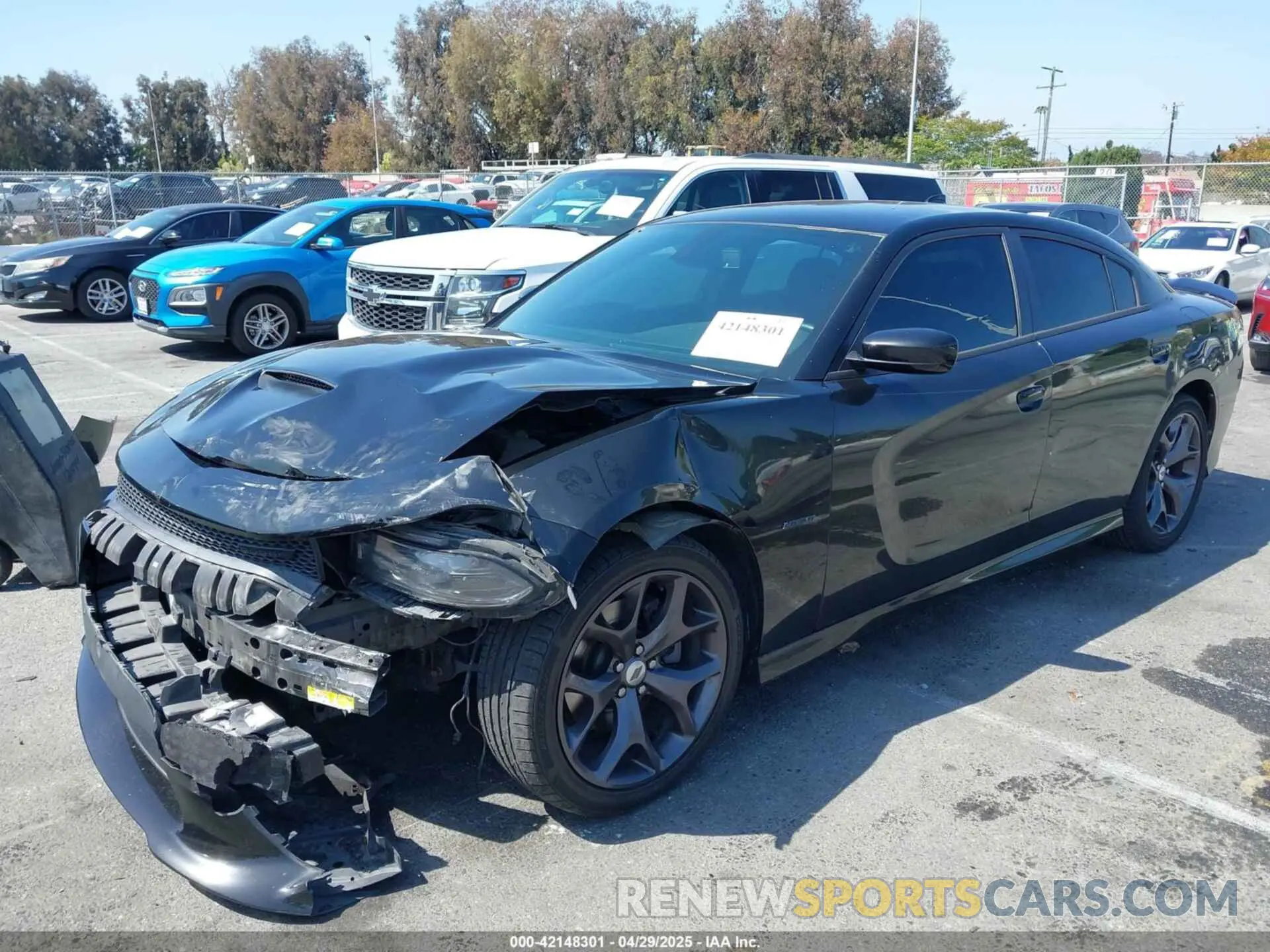 2 Photograph of a damaged car 2C3CDXCTXKH598035 DODGE CHARGER 2019