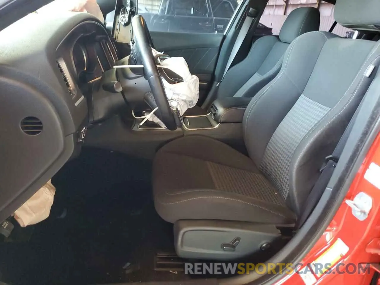 7 Photograph of a damaged car 2C3CDXCTXKH749293 DODGE CHARGER 2019