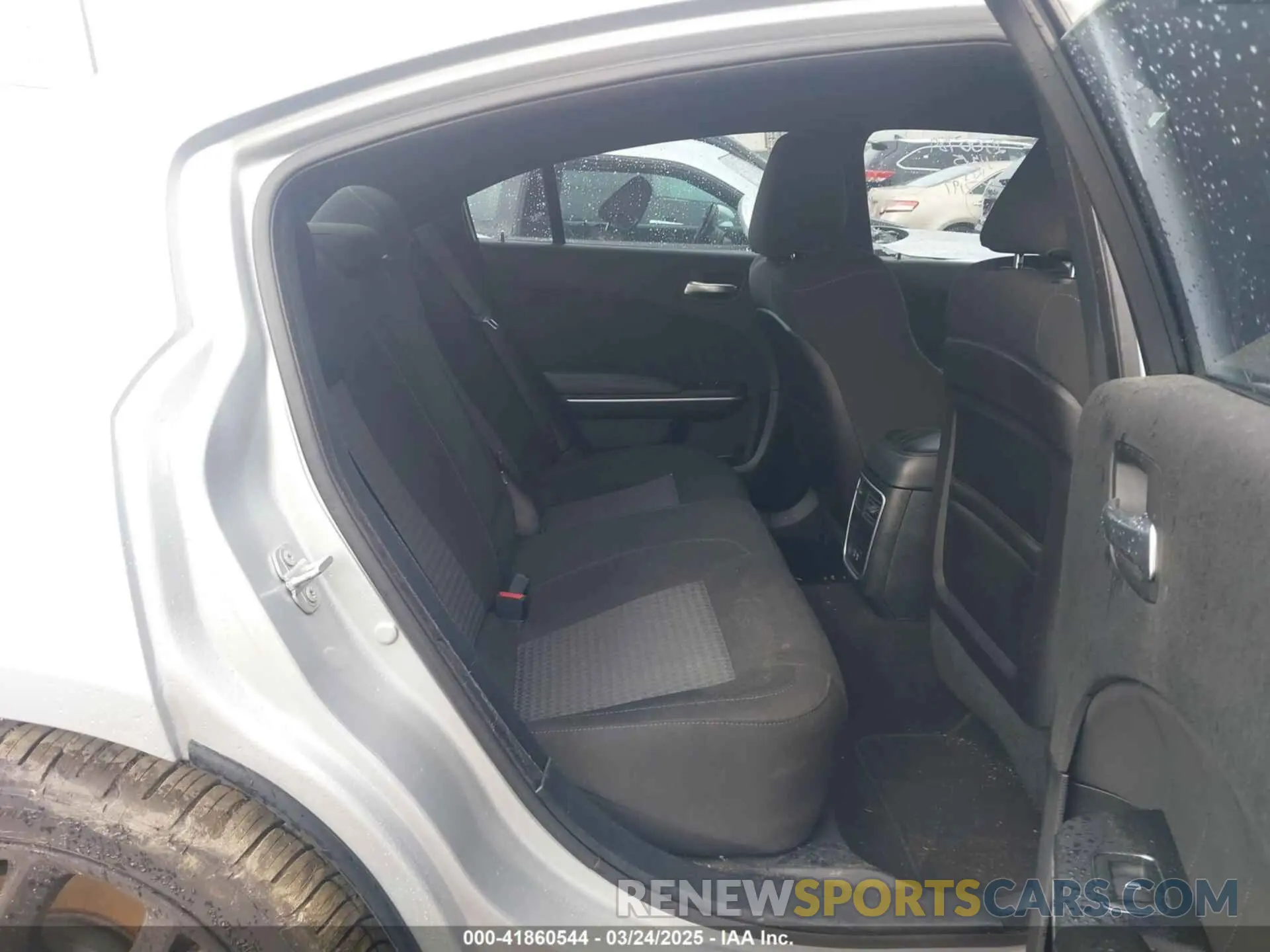 8 Photograph of a damaged car 2C3CDXCTXKH757197 DODGE CHARGER 2019