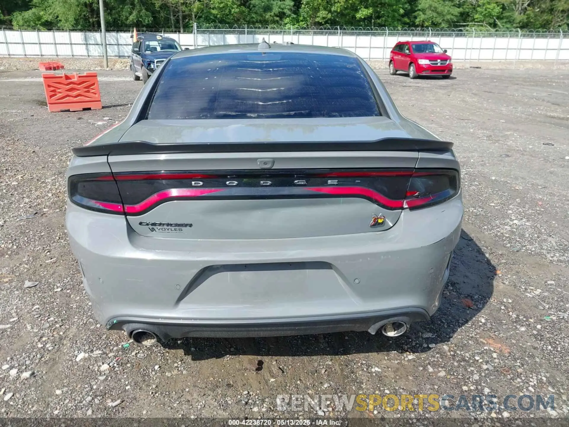 17 Photograph of a damaged car 2C3CDXGJ0KH611559 DODGE CHARGER 2019