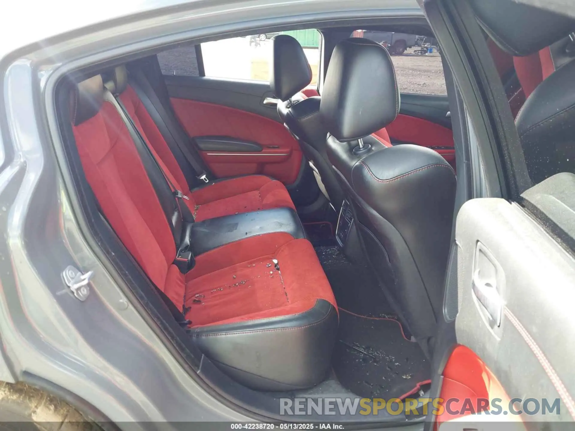 8 Photograph of a damaged car 2C3CDXGJ0KH611559 DODGE CHARGER 2019