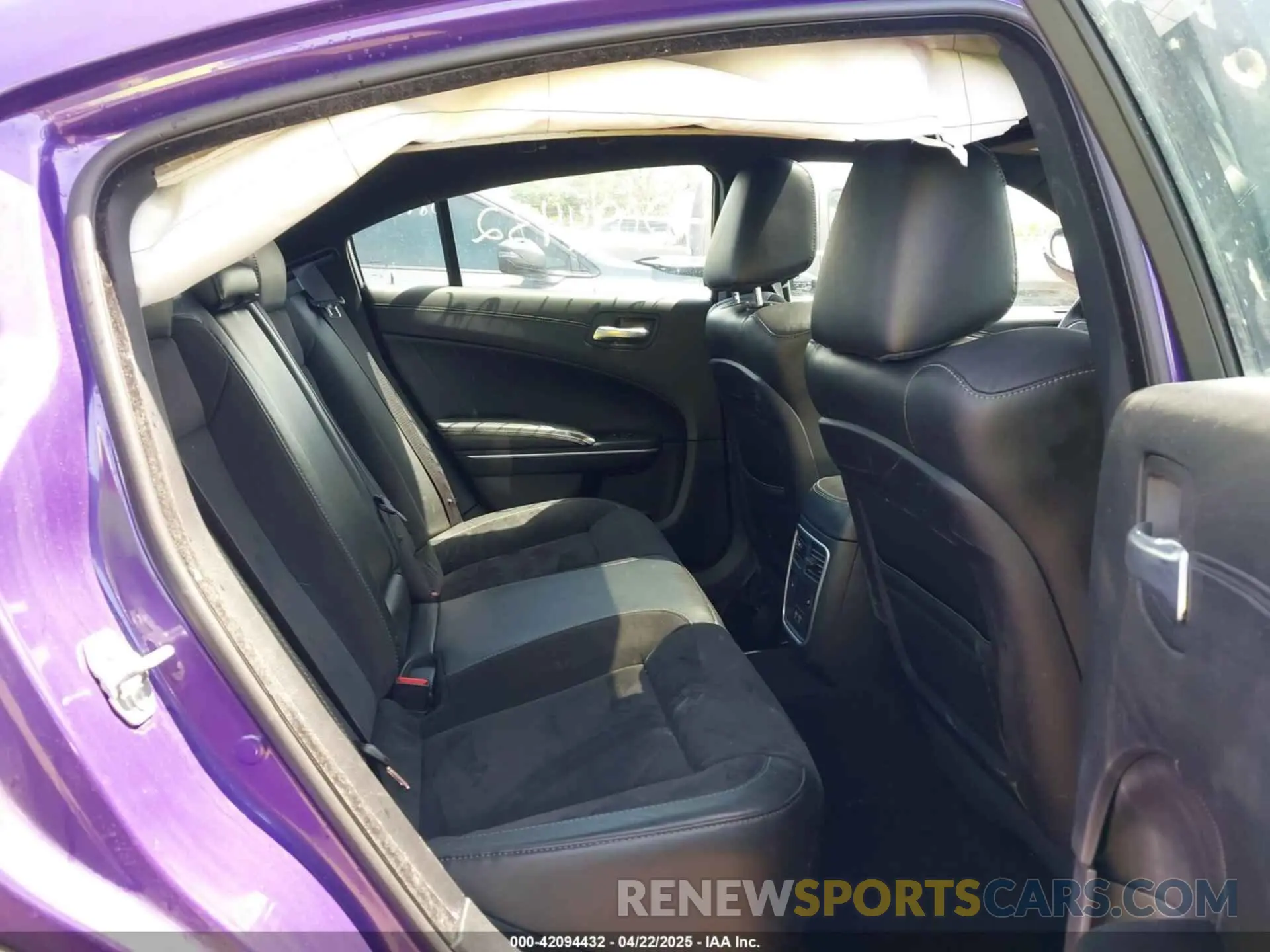 8 Photograph of a damaged car 2C3CDXGJ0KH688741 DODGE CHARGER 2019
