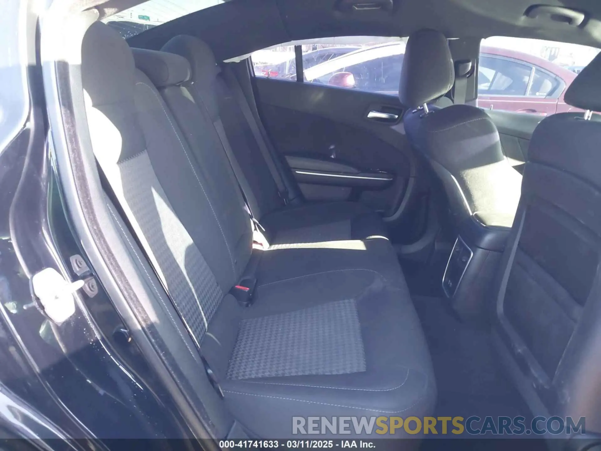 8 Photograph of a damaged car 2C3CDXGJ1KH506951 DODGE CHARGER 2019
