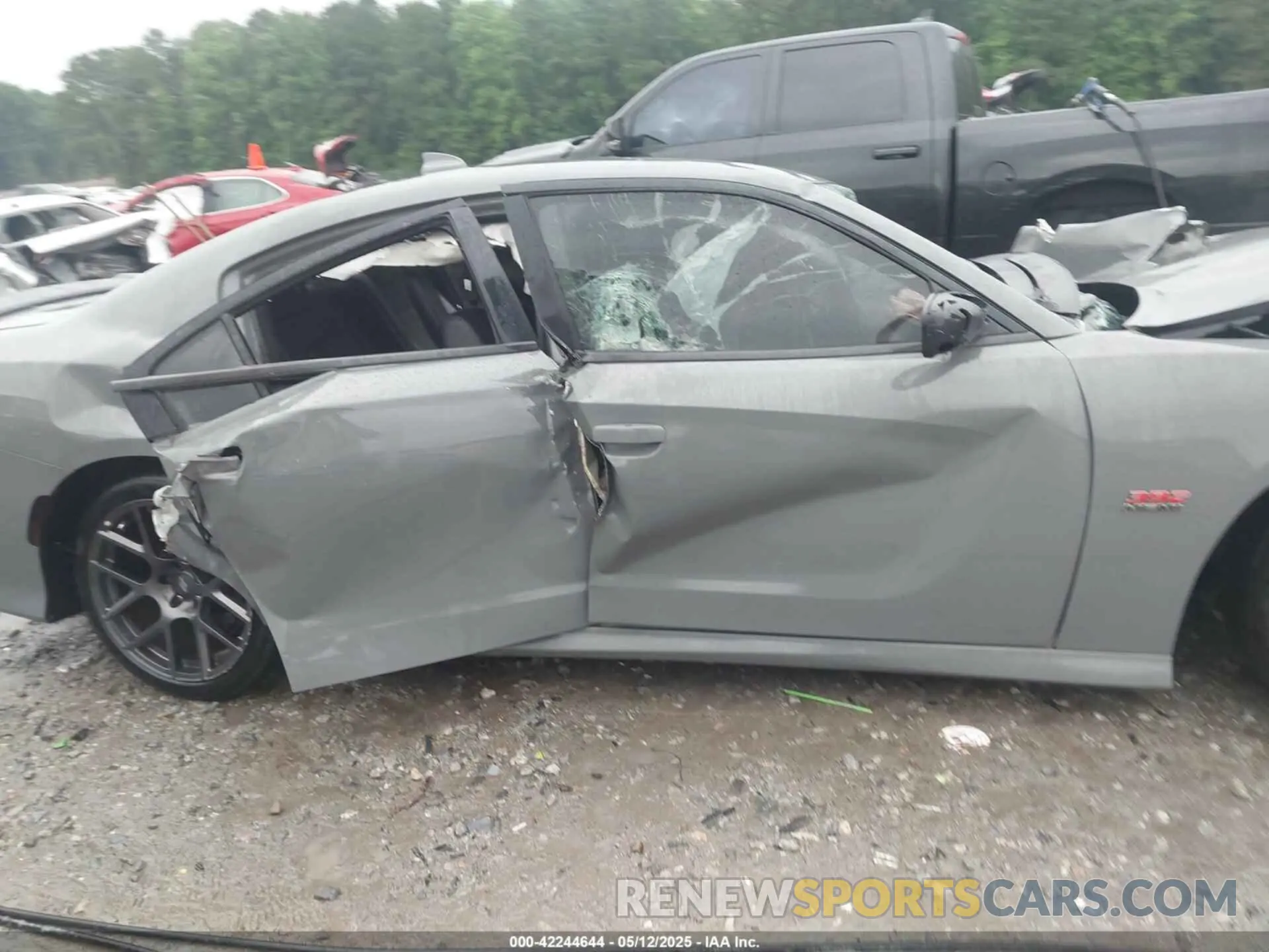 13 Photograph of a damaged car 2C3CDXGJ1KH662729 DODGE CHARGER 2019