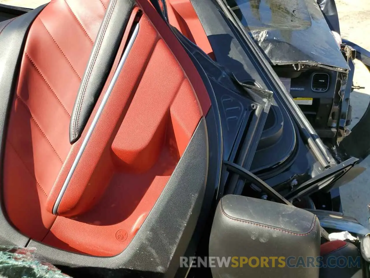 8 Photograph of a damaged car 2C3CDXGJ1KH735923 DODGE CHARGER 2019