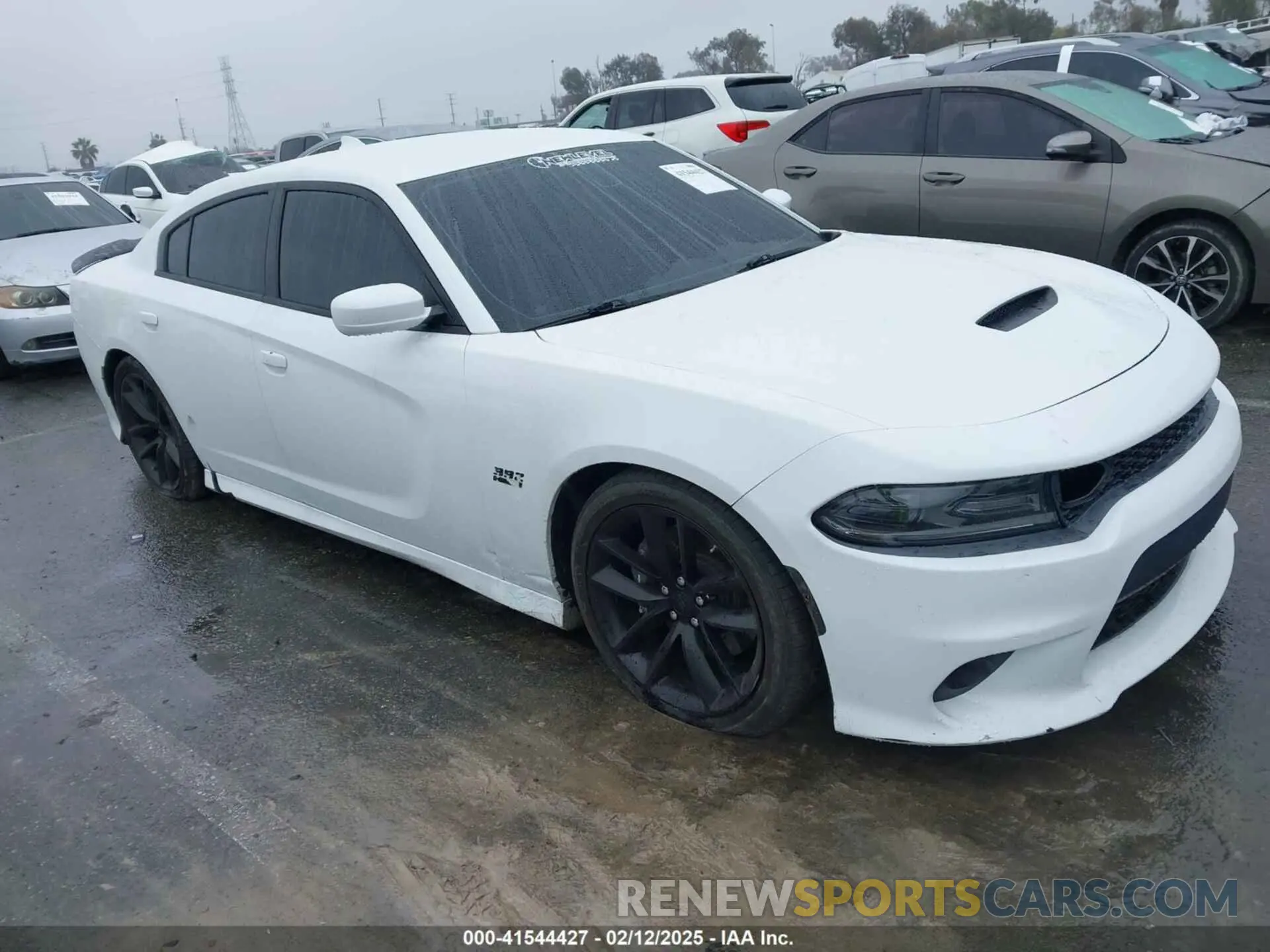 1 Photograph of a damaged car 2C3CDXGJ3KH511083 DODGE CHARGER 2019