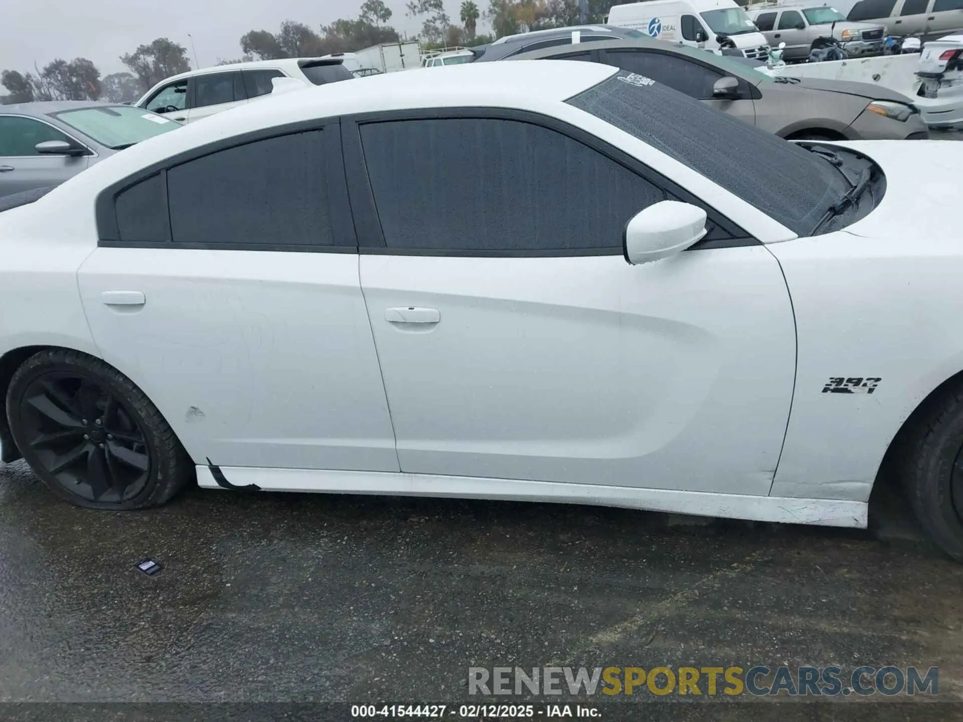 14 Photograph of a damaged car 2C3CDXGJ3KH511083 DODGE CHARGER 2019