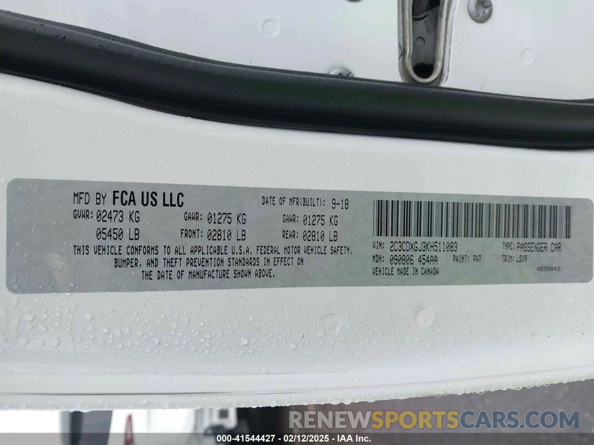 9 Photograph of a damaged car 2C3CDXGJ3KH511083 DODGE CHARGER 2019