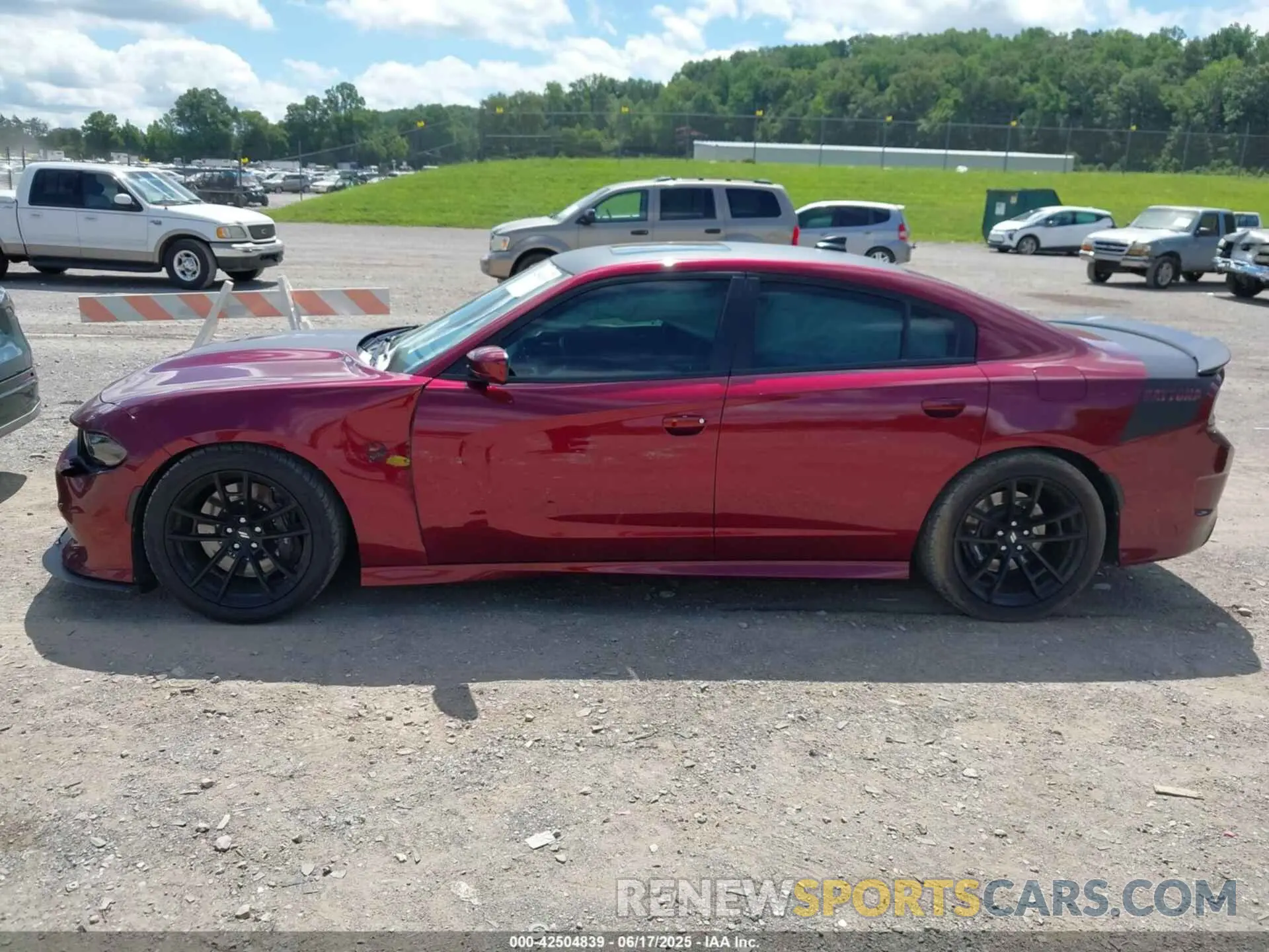 14 Photograph of a damaged car 2C3CDXGJ3KH520334 DODGE CHARGER 2019