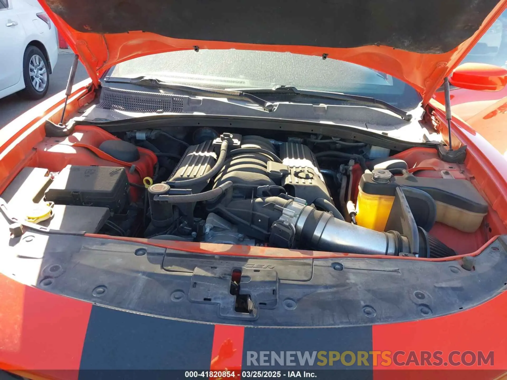 10 Photograph of a damaged car 2C3CDXGJ3KH530569 DODGE CHARGER 2019