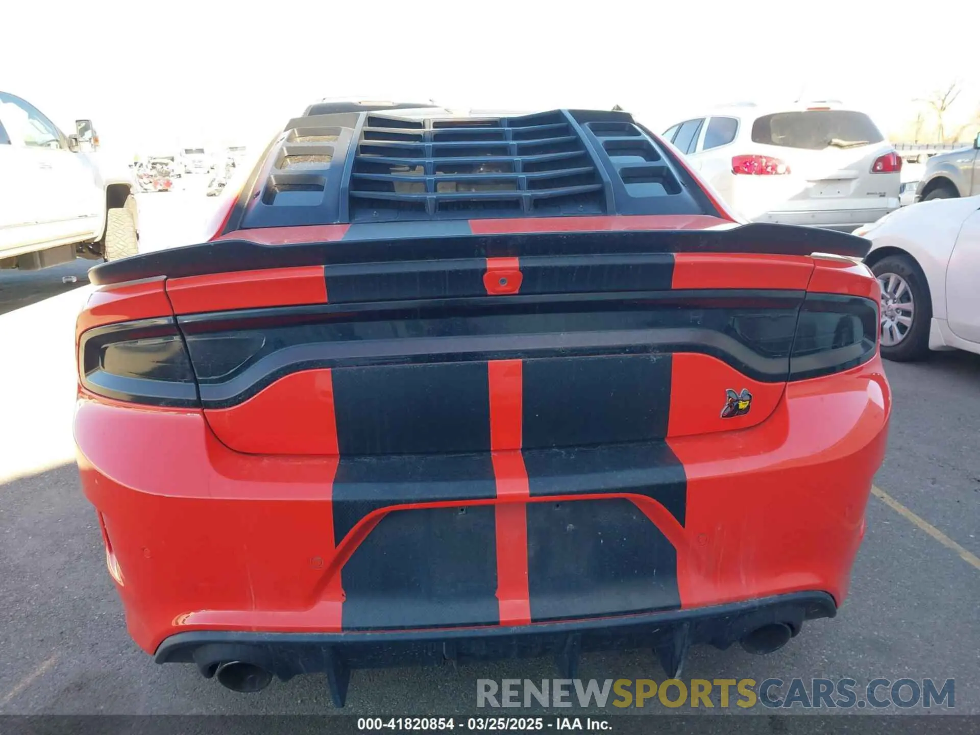 16 Photograph of a damaged car 2C3CDXGJ3KH530569 DODGE CHARGER 2019