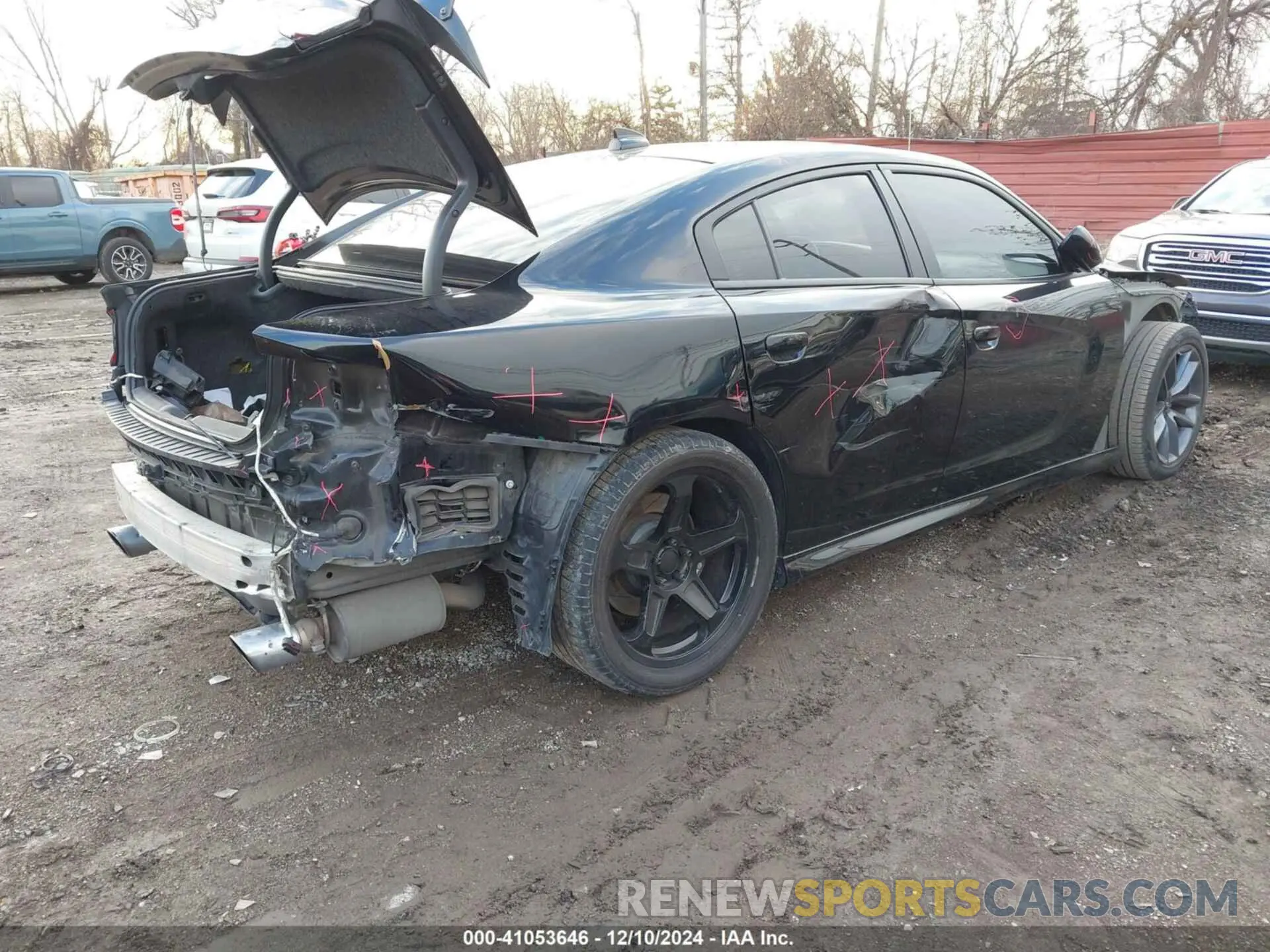 4 Photograph of a damaged car 2C3CDXGJ3KH665101 DODGE CHARGER 2019