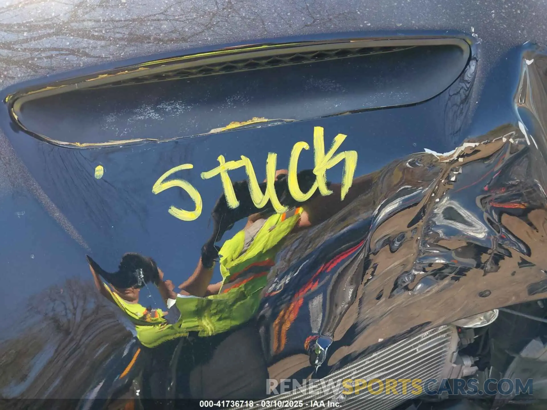 10 Photograph of a damaged car 2C3CDXGJ3KH740055 DODGE CHARGER 2019