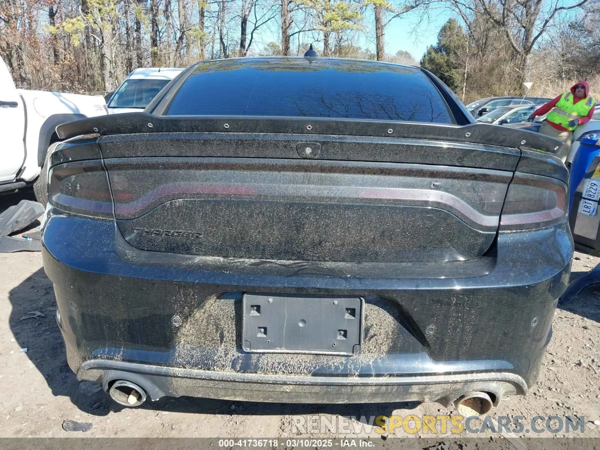 17 Photograph of a damaged car 2C3CDXGJ3KH740055 DODGE CHARGER 2019