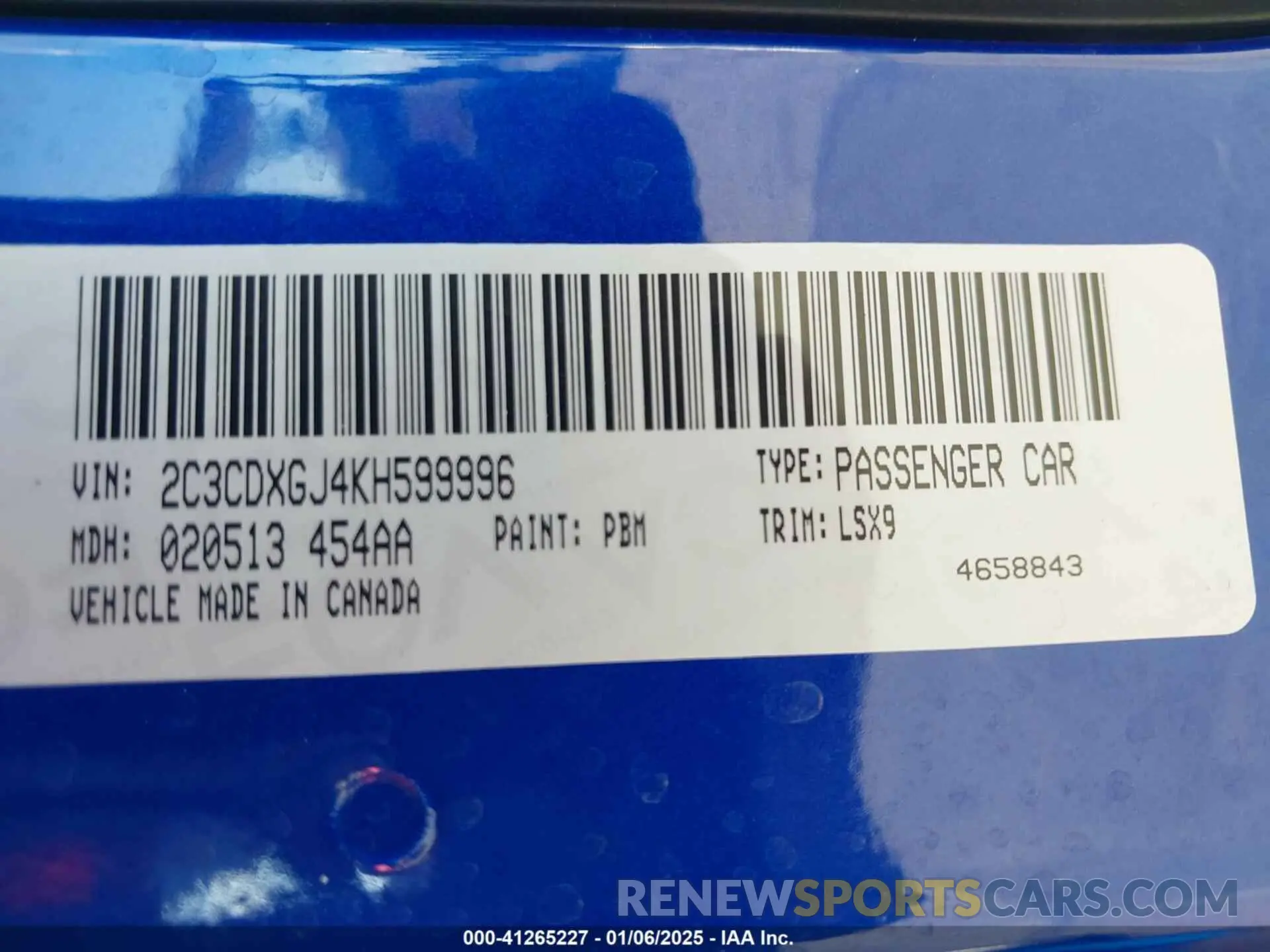 9 Photograph of a damaged car 2C3CDXGJ4KH599996 DODGE CHARGER 2019