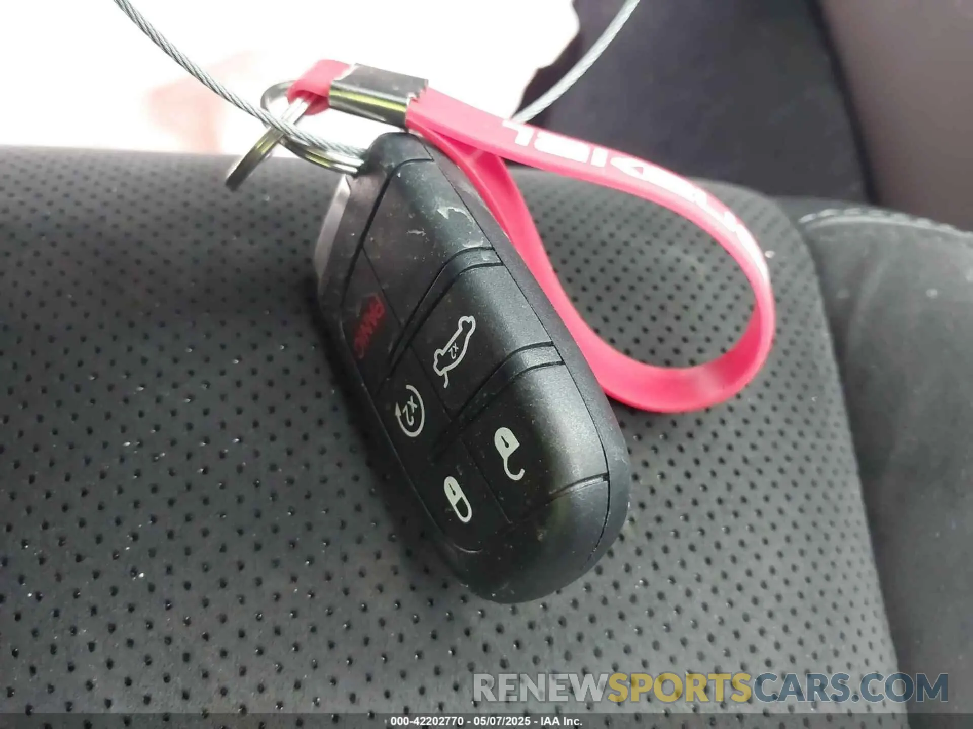 11 Photograph of a damaged car 2C3CDXGJ4KH647044 DODGE CHARGER 2019