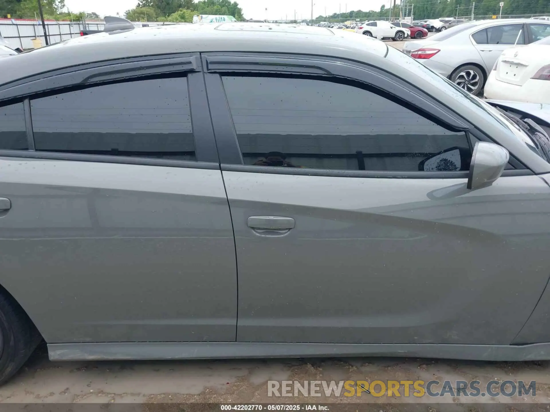 13 Photograph of a damaged car 2C3CDXGJ4KH647044 DODGE CHARGER 2019