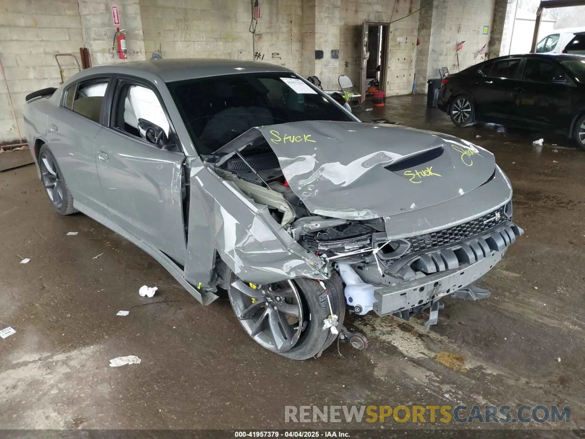 1 Photograph of a damaged car 2C3CDXGJ5KH651751 DODGE CHARGER 2019