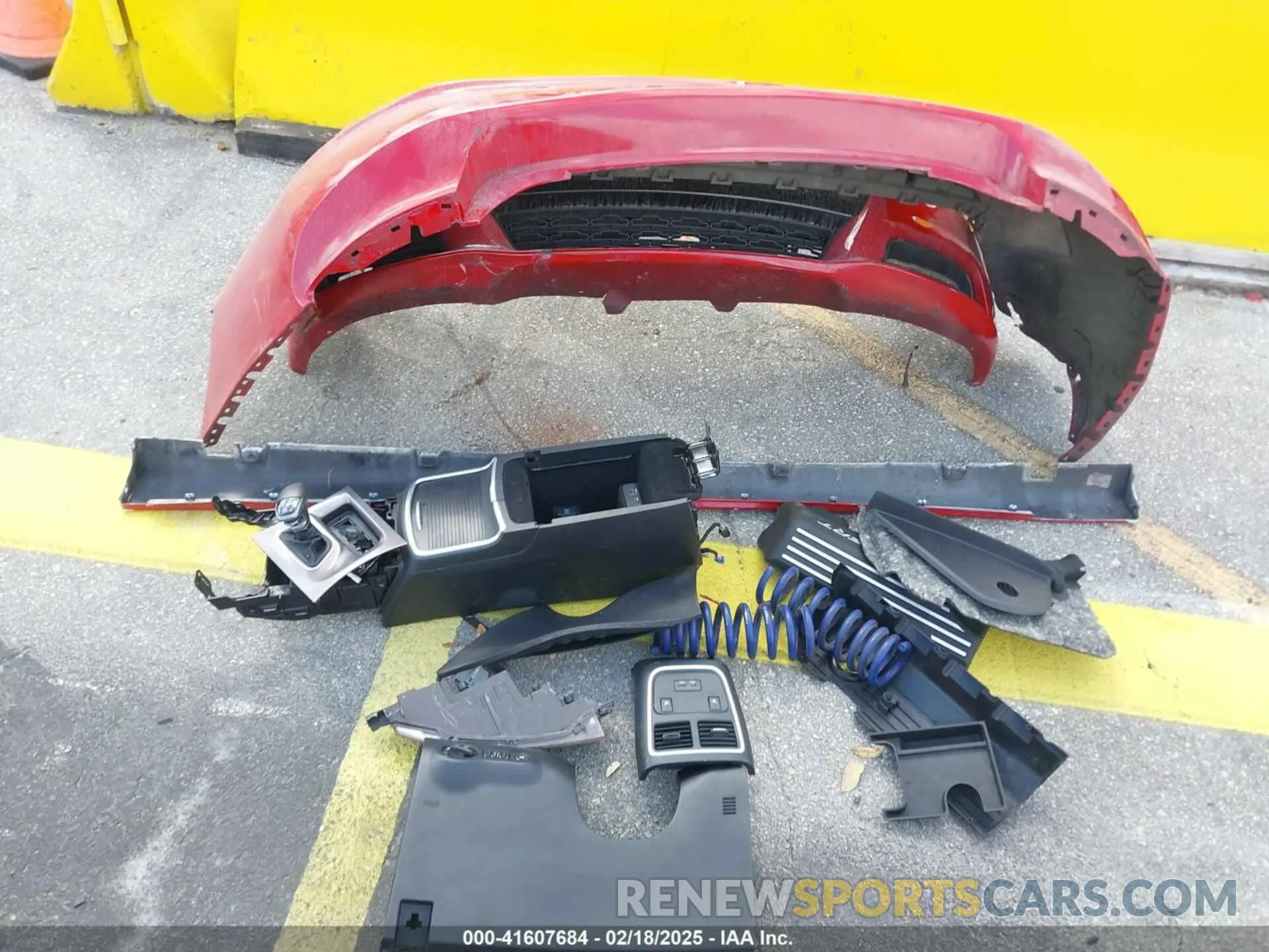 11 Photograph of a damaged car 2C3CDXGJ6KH662046 DODGE CHARGER 2019